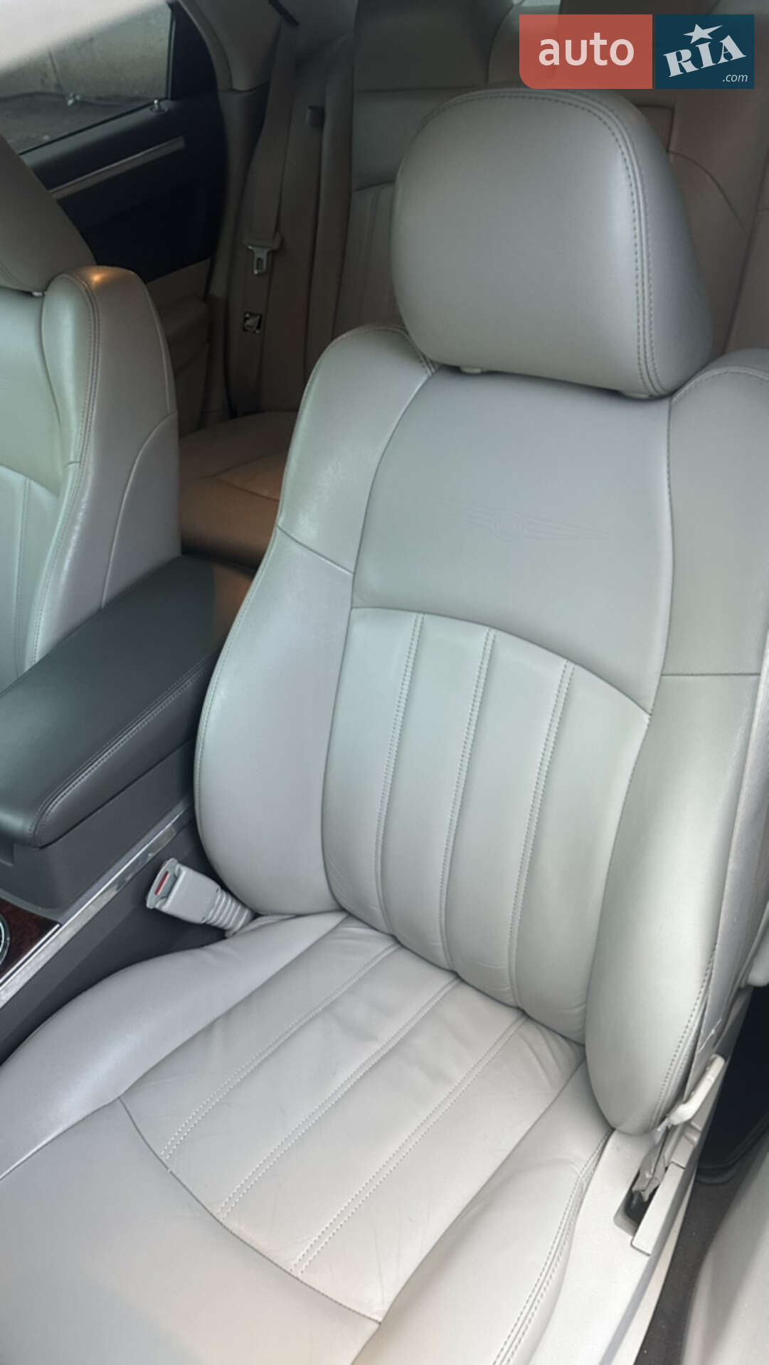 Chrysler 300C 2008 VIN 1C3H8E3G88Y105615 фото оголошення 34 з 37