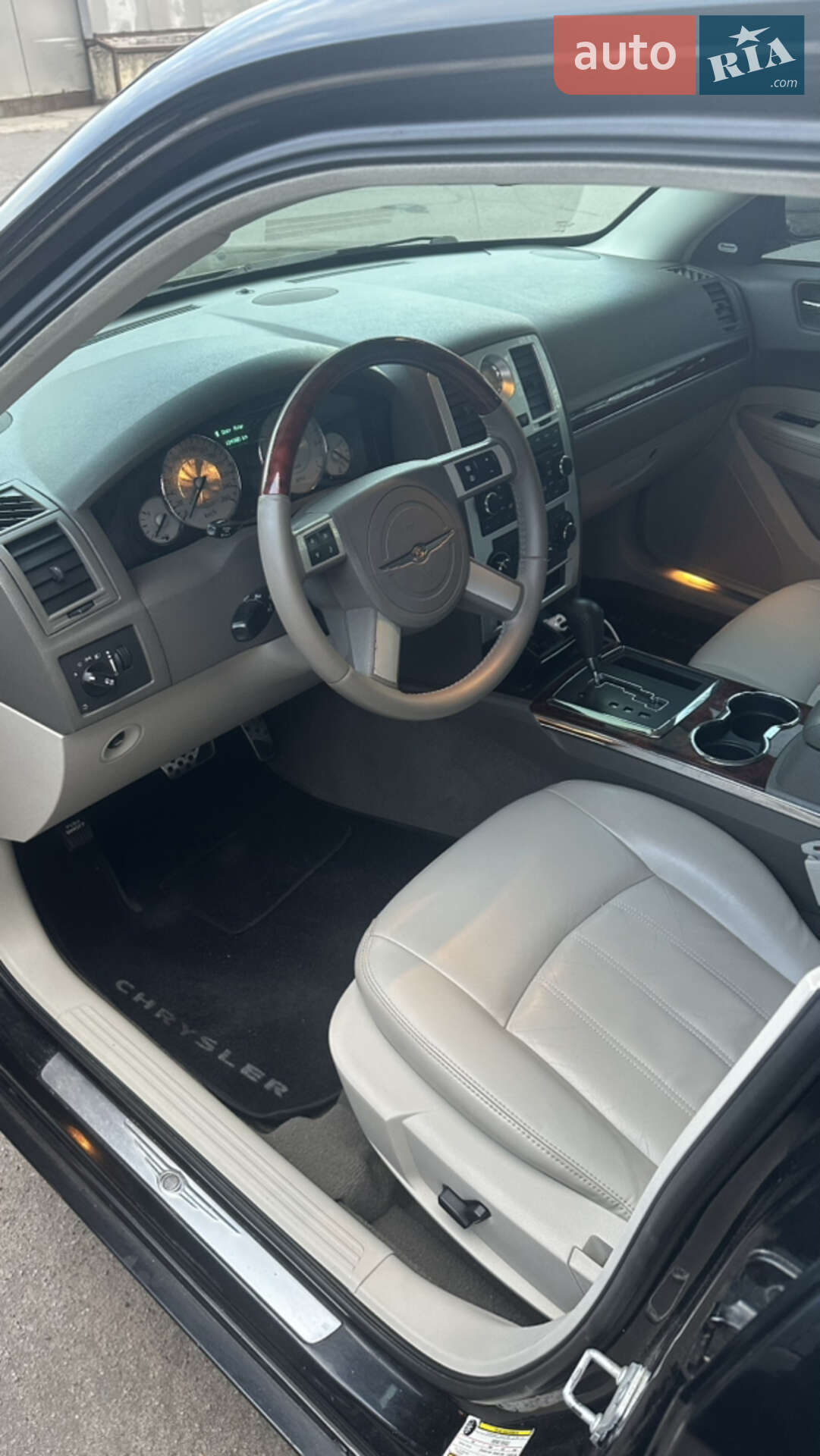 Chrysler 300C 2008 VIN 1C3H8E3G88Y105615 фото оголошення 35 з 37