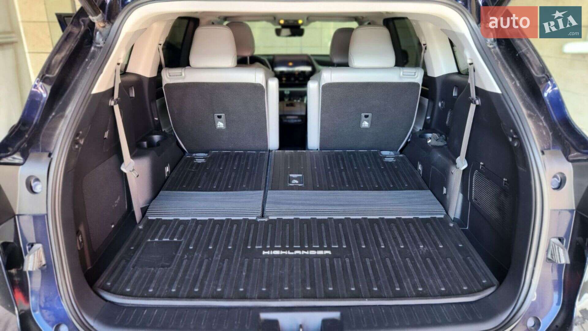 Toyota Highlander 2022 VIN 5TDXBRCH5NS555187 фото оголошення 25 з 53