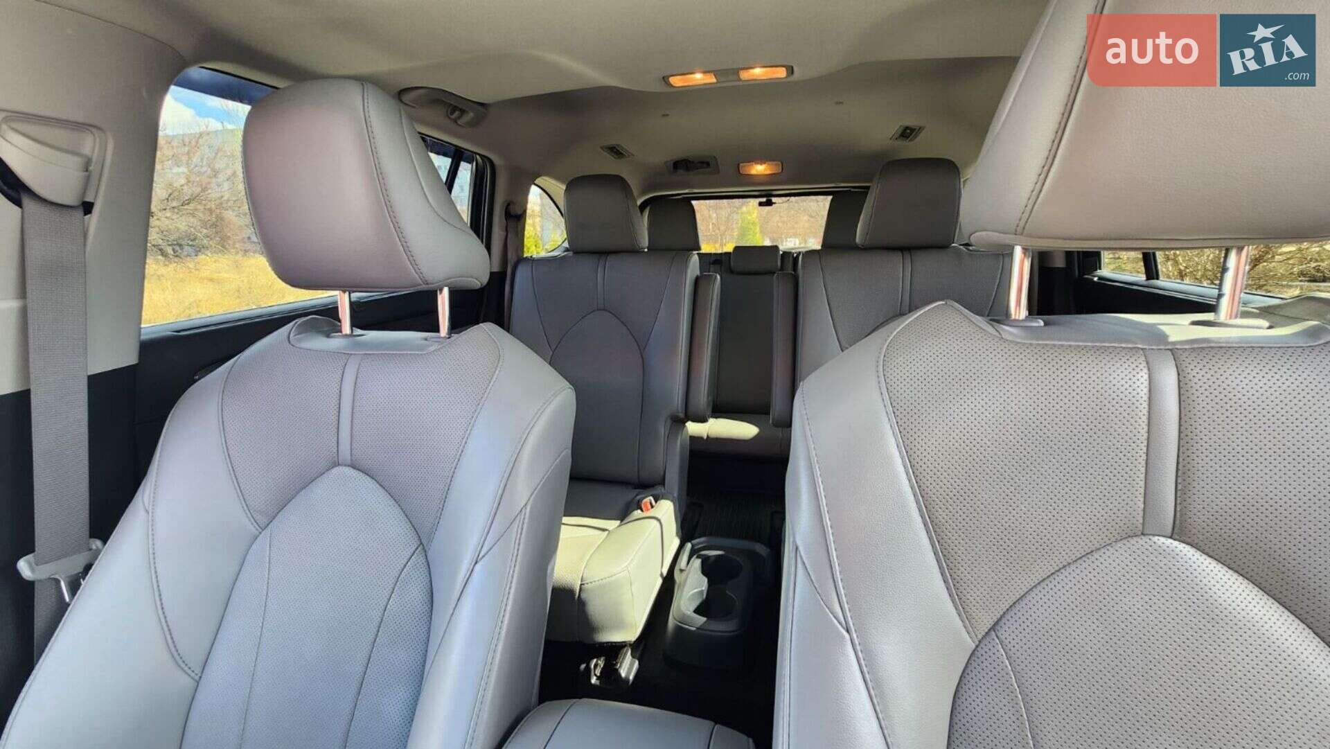 Toyota Highlander 2022 VIN 5TDXBRCH5NS555187 фото оголошення 27 з 53