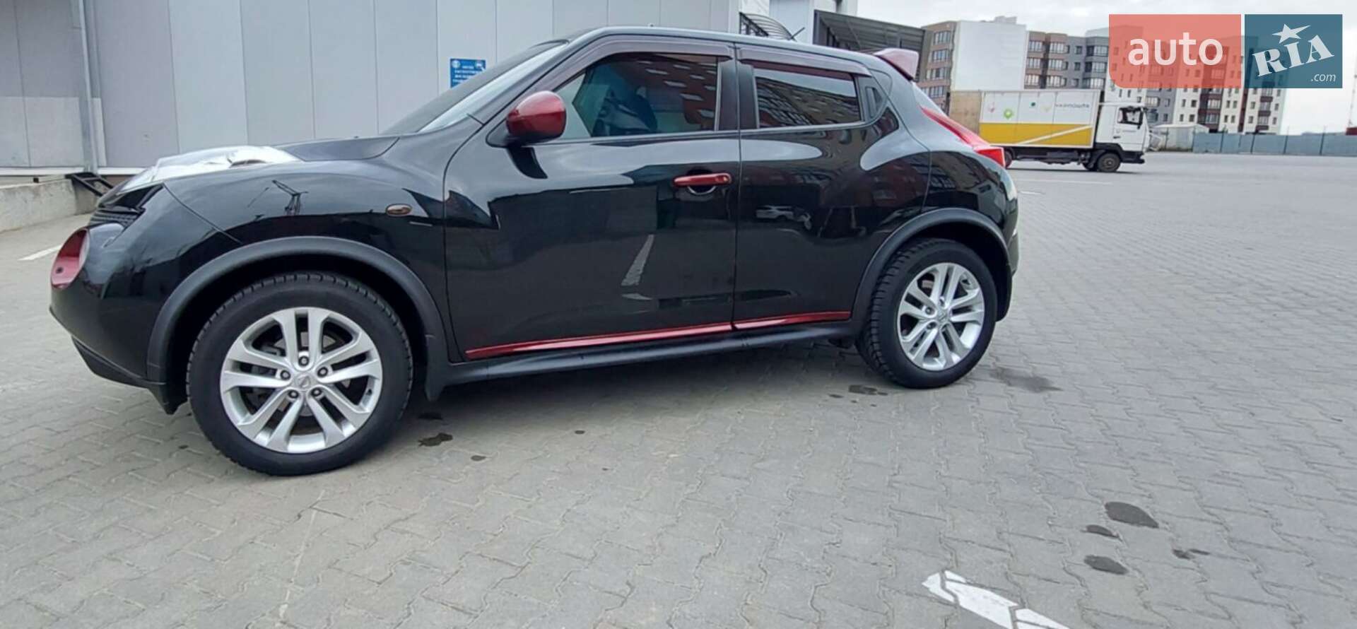 Nissan Juke 2011 VIN SJNFBAF15U6096323 фото оголошення 3 з 8
