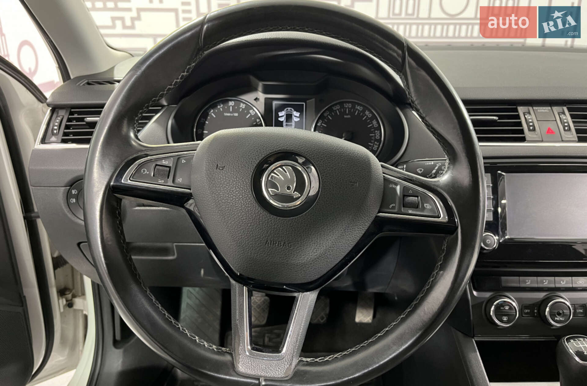 Skoda Octavia 2016 VIN TMBJG9NE5G0229860 фото оголошення 6 з 16