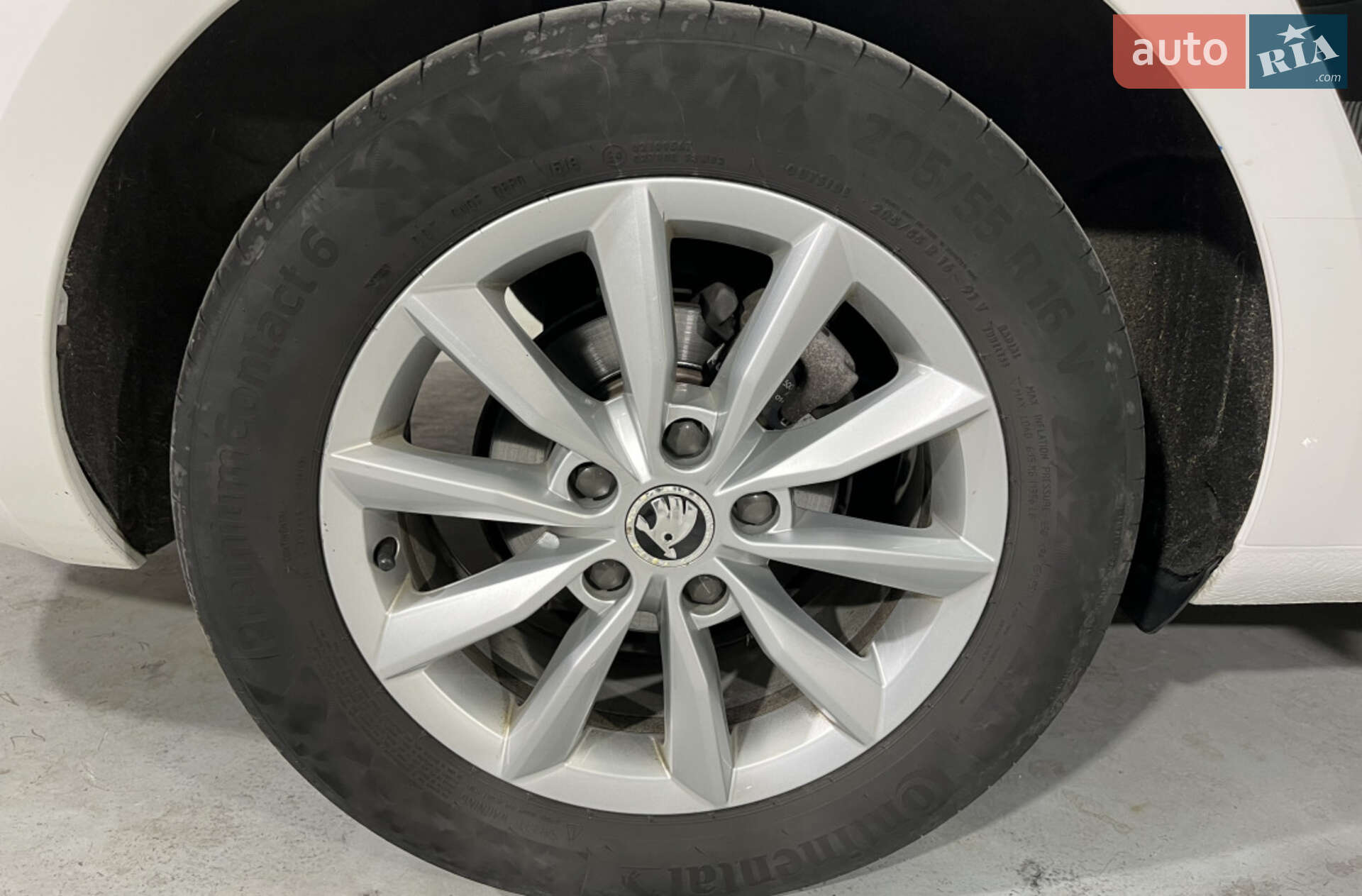 Skoda Octavia 2016 VIN TMBJG9NE5G0229860 фото оголошення 14 з 16