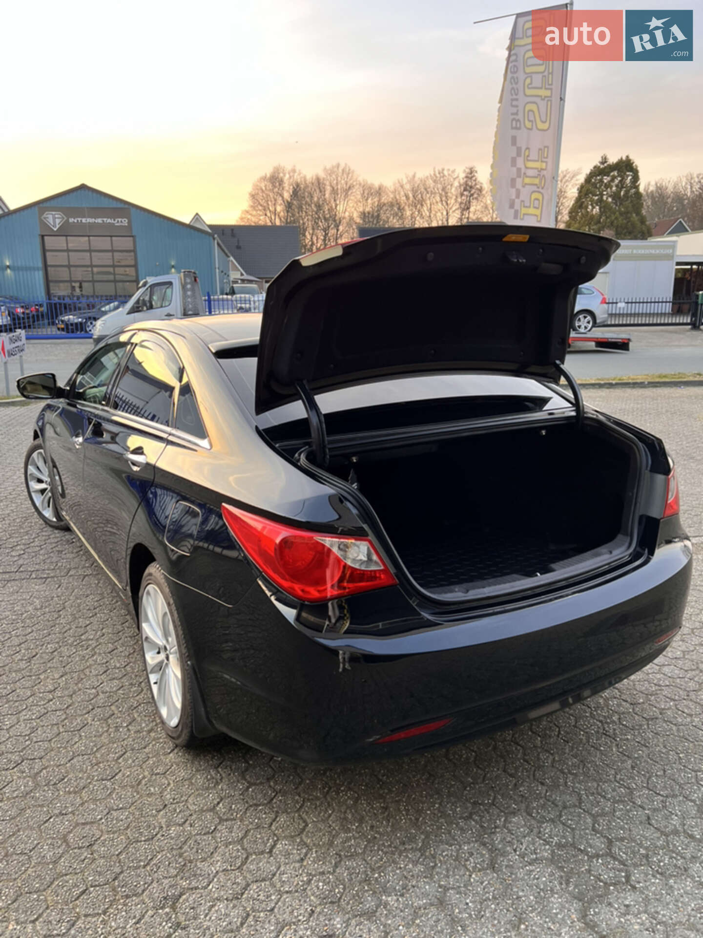 Hyundai Sonata 2012 VIN KMHEC41CBCA476817 фото оголошення 19 з 44
