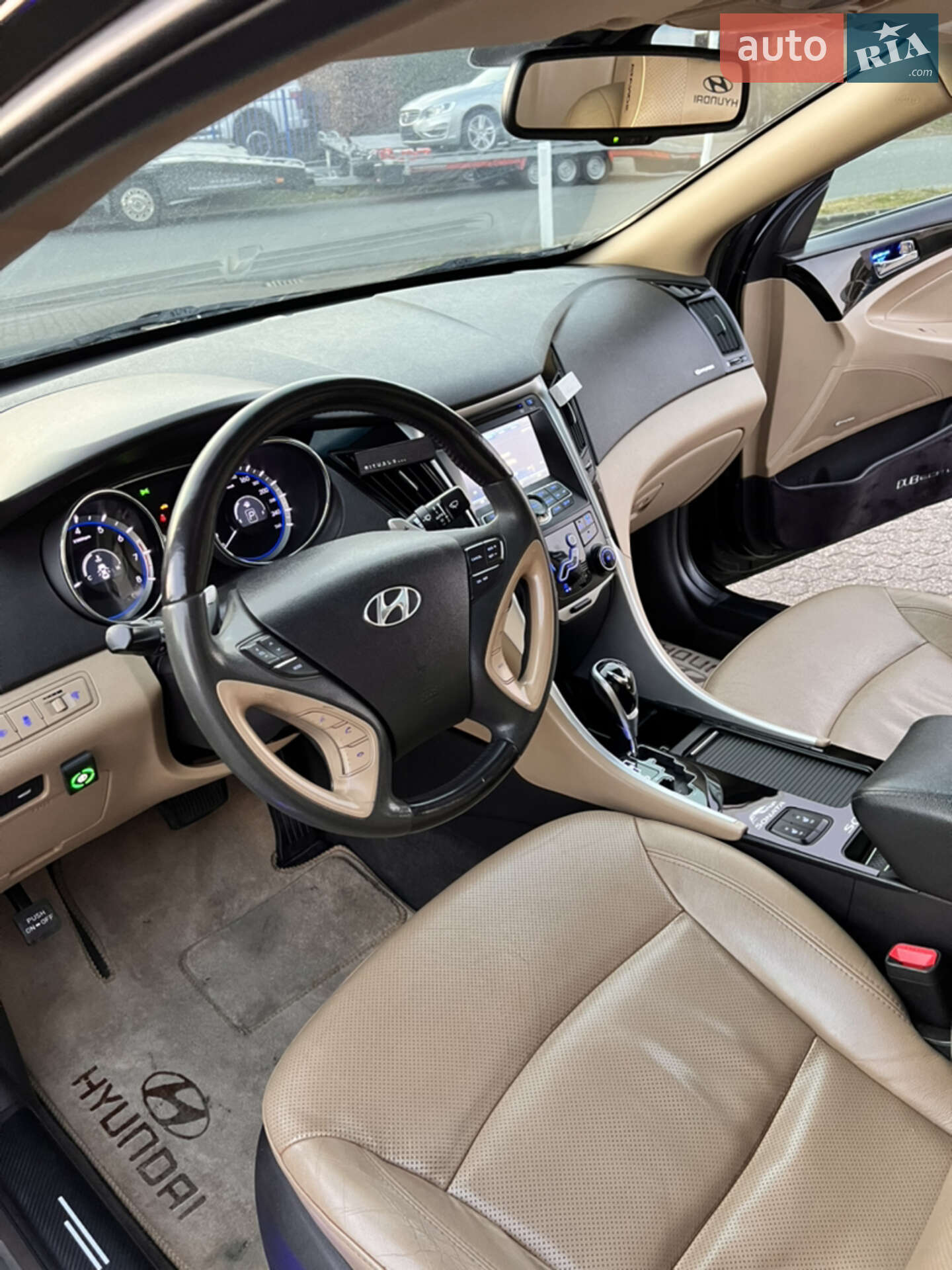 Hyundai Sonata 2012 VIN KMHEC41CBCA476817 фото оголошення 26 з 44