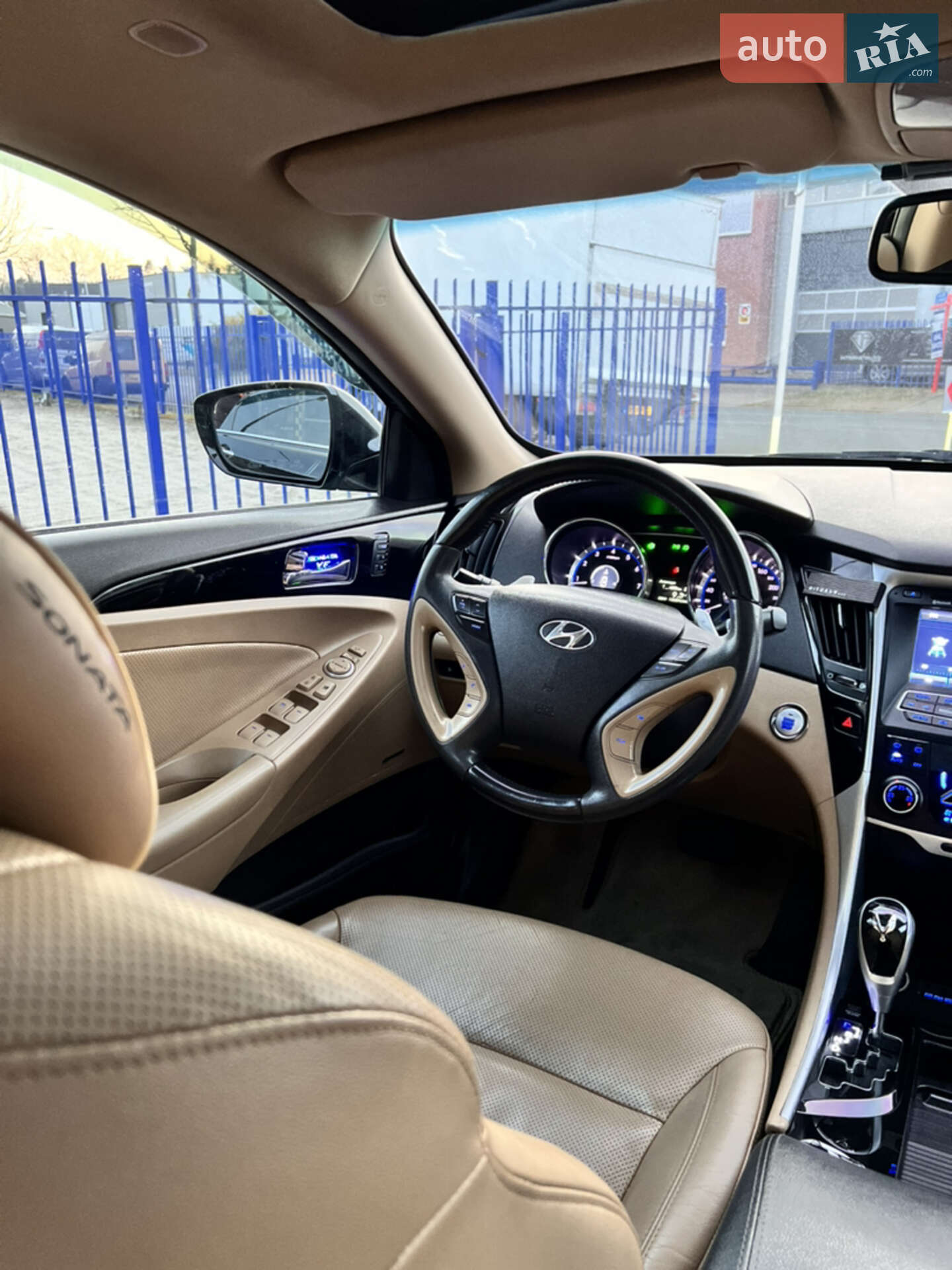 Hyundai Sonata 2012 VIN KMHEC41CBCA476817 фото оголошення 28 з 44