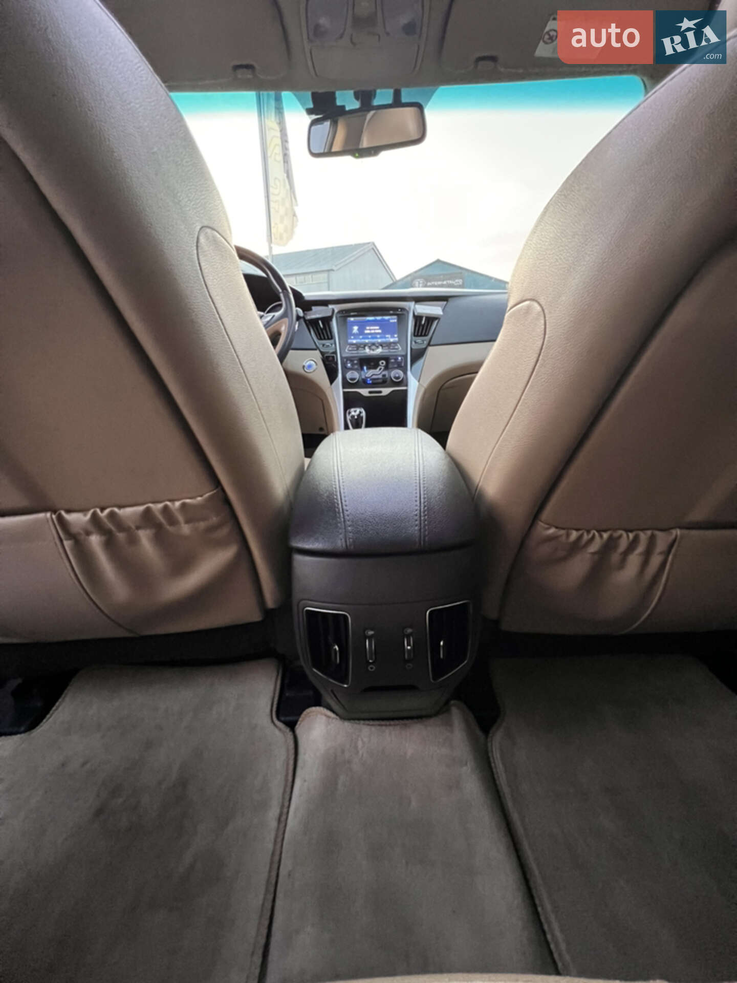 Hyundai Sonata 2012 VIN KMHEC41CBCA476817 фото оголошення 32 з 44