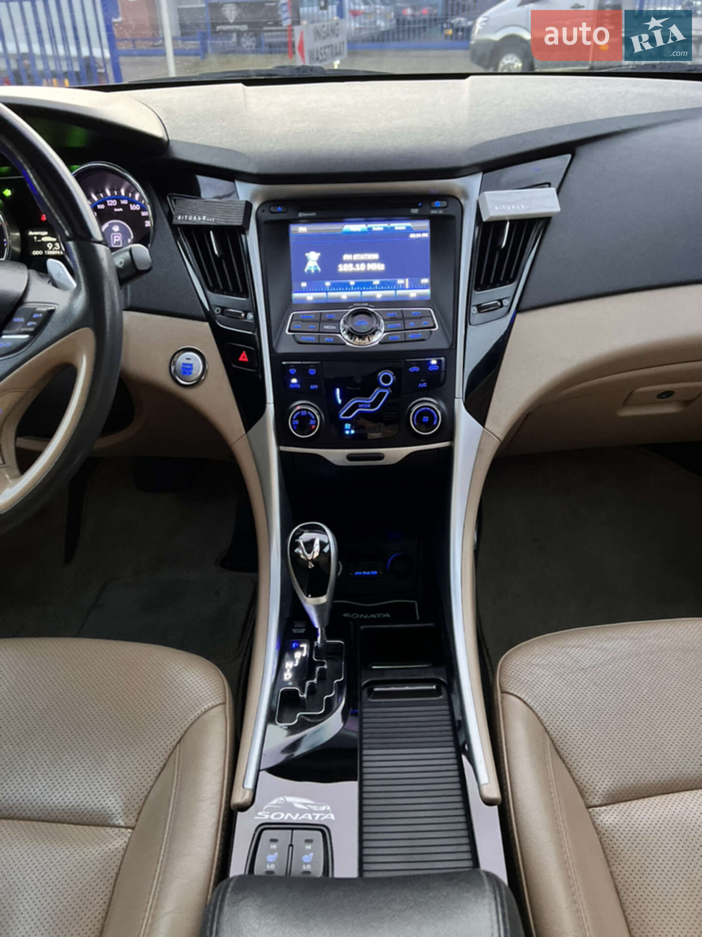 Hyundai Sonata 2012 VIN KMHEC41CBCA476817 фото оголошення 40 з 44