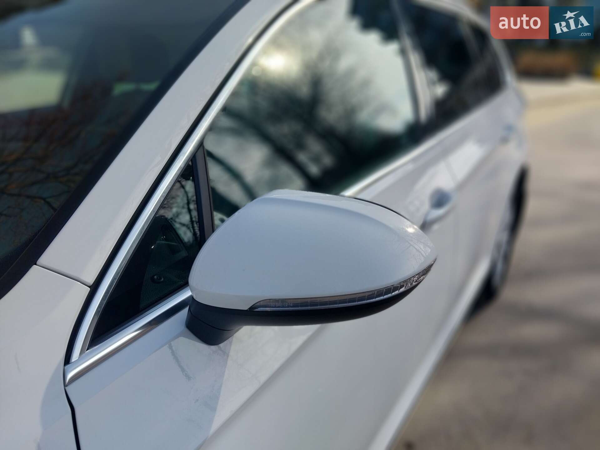 Volkswagen Passat 2018 VIN WVWZZZ3CZKE026227 фото оголошення 11 з 40