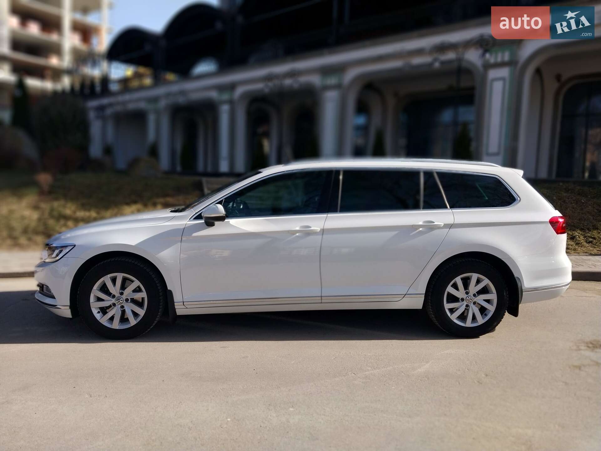 Volkswagen Passat 2018 VIN WVWZZZ3CZKE026227 фото оголошення 17 з 40