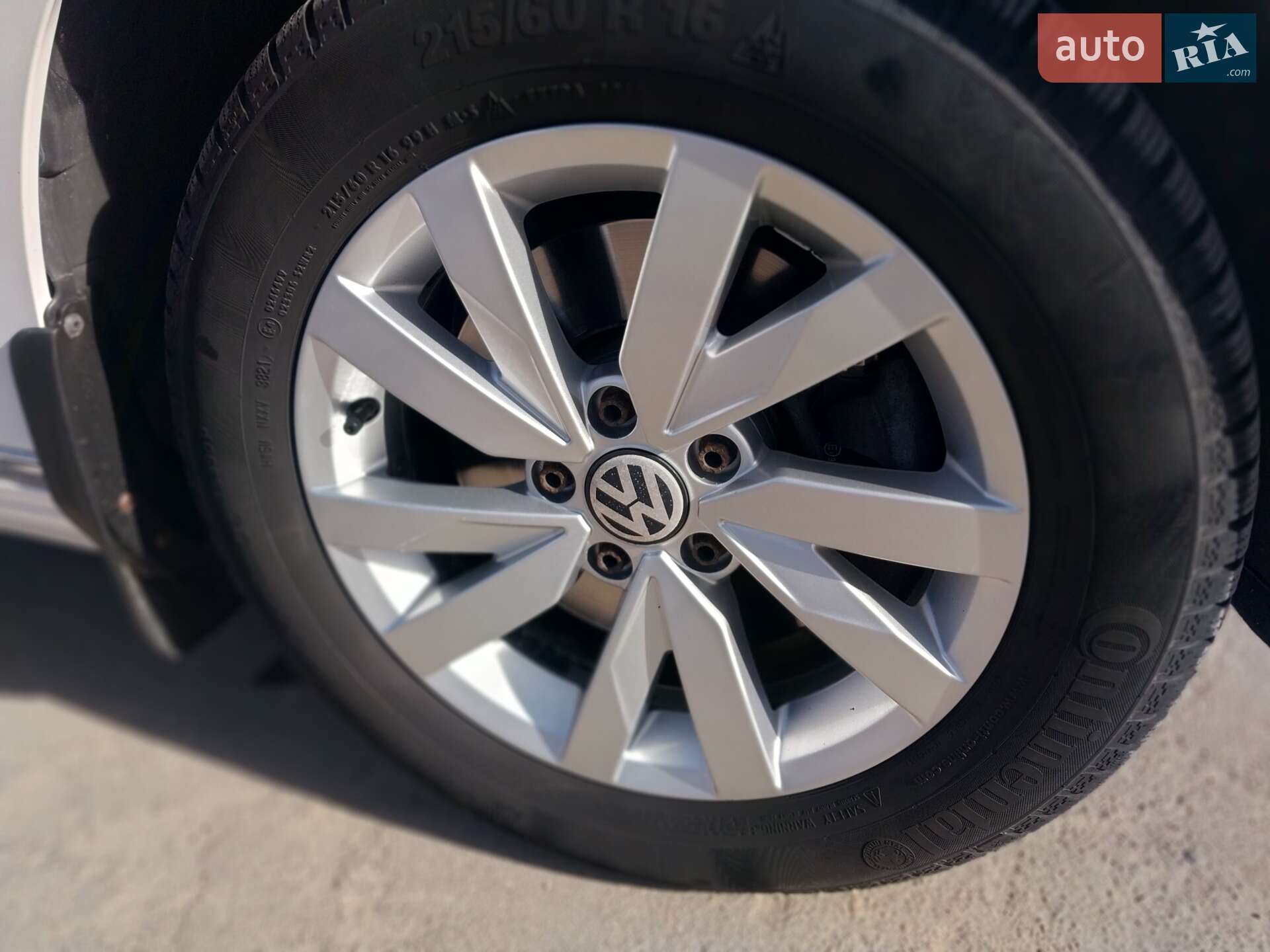 Volkswagen Passat 2018 VIN WVWZZZ3CZKE026227 фото оголошення 20 з 40