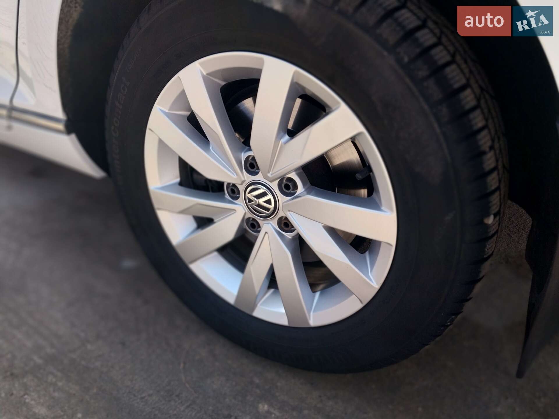 Volkswagen Passat 2018 VIN WVWZZZ3CZKE026227 фото оголошення 24 з 40