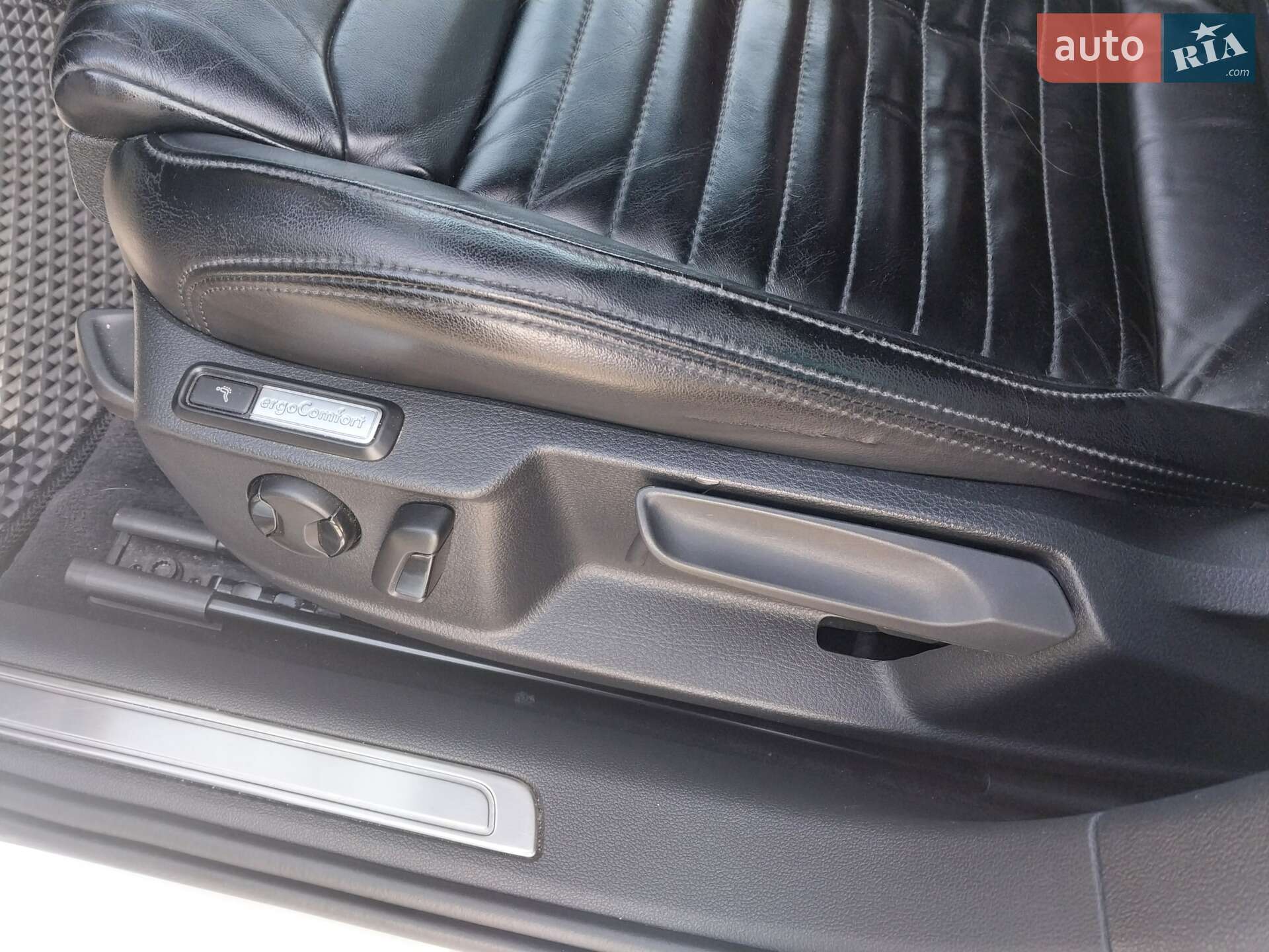Volkswagen Passat 2018 VIN WVWZZZ3CZKE026227 фото оголошення 35 з 40