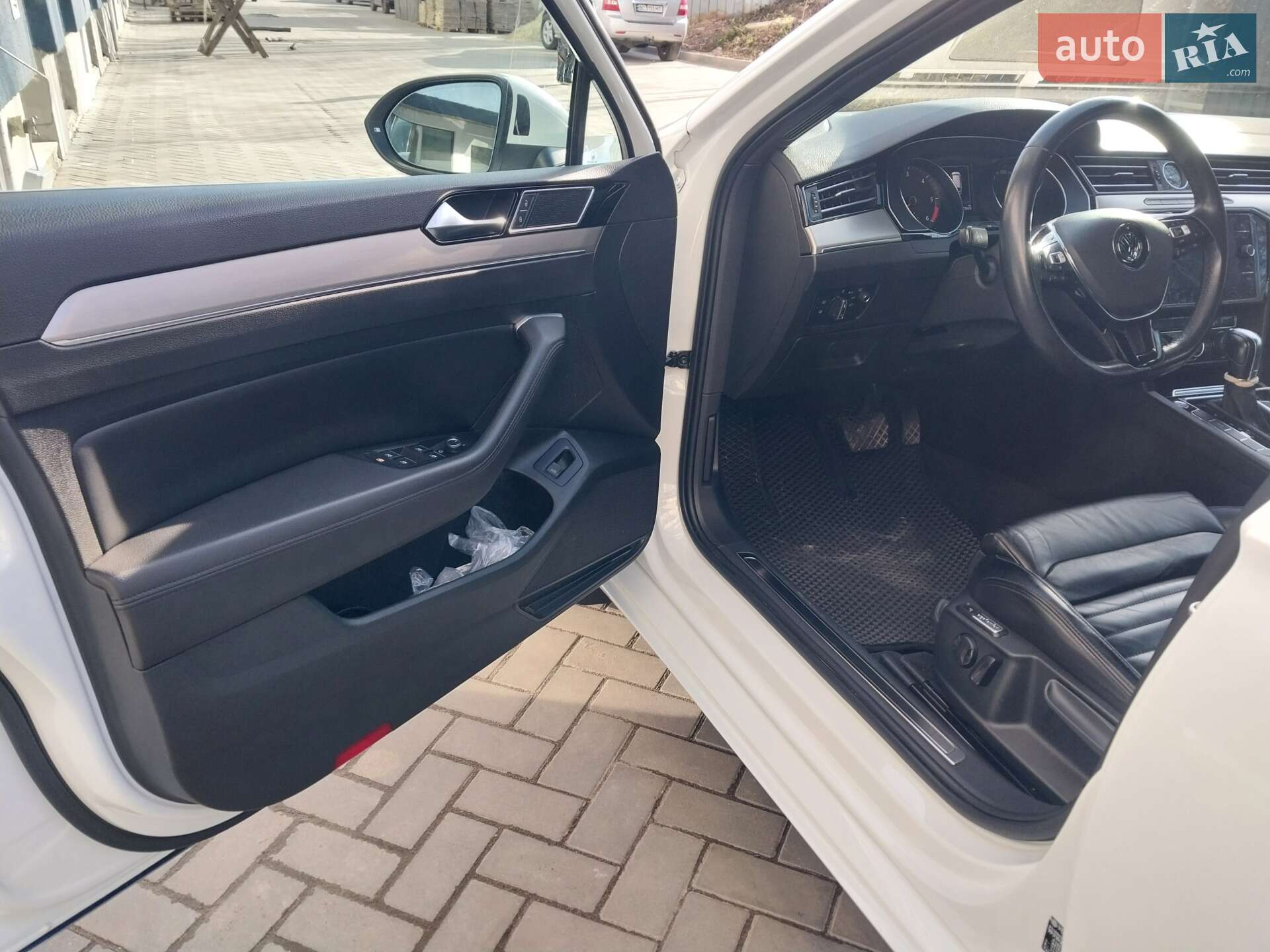 Volkswagen Passat 2018 VIN WVWZZZ3CZKE026227 фото оголошення 37 з 40
