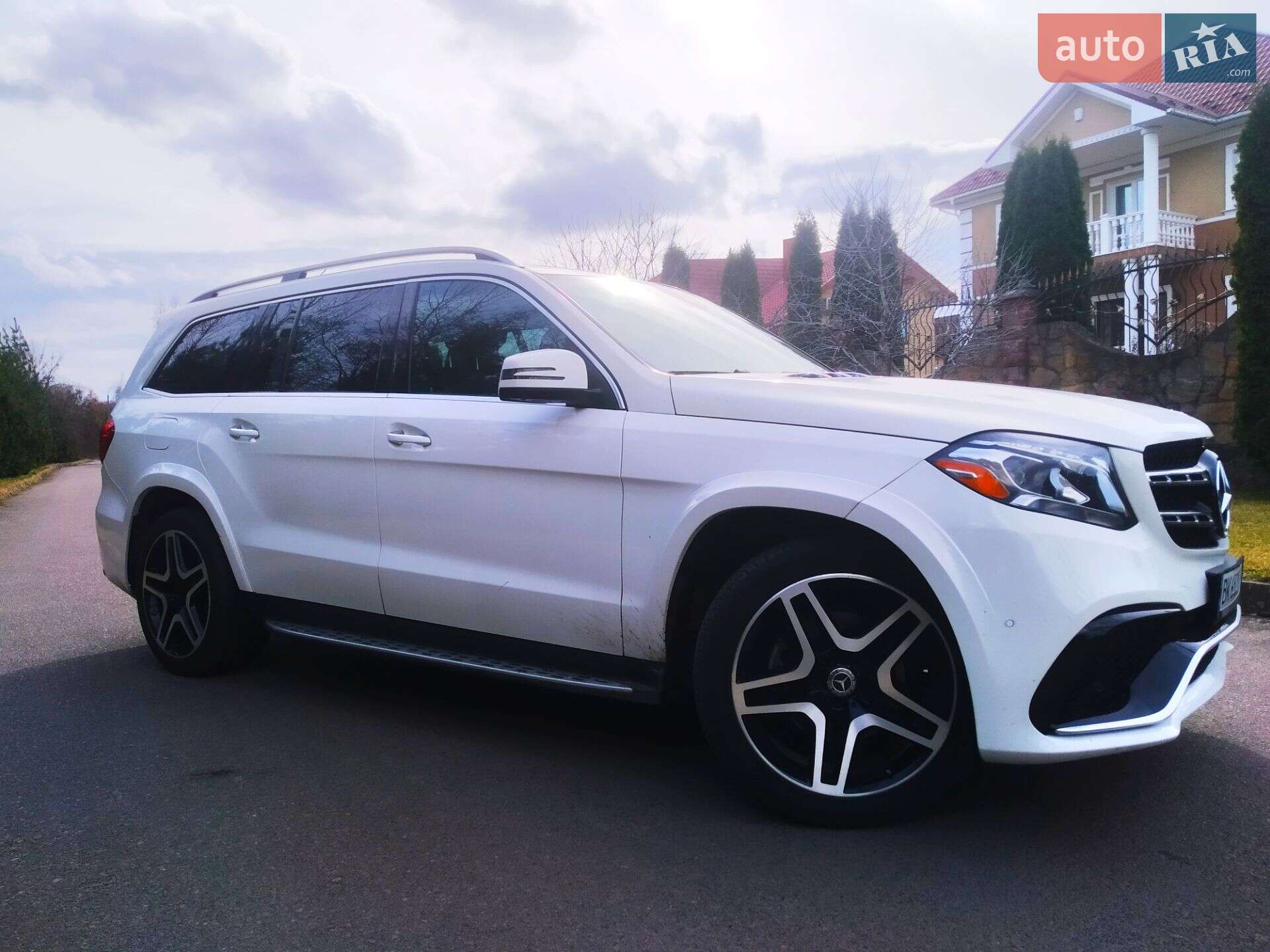 Mercedes-Benz GLS-Class 2017 VIN 4JGDF6EEXHA908786 фото оголошення 7 з 56