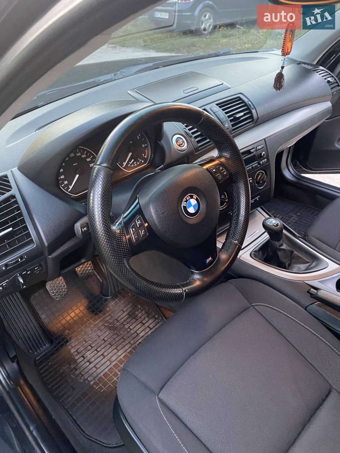 BMW 1 Series 2008 VIN WBAUE31040E170834 фото оголошення 7 з 12