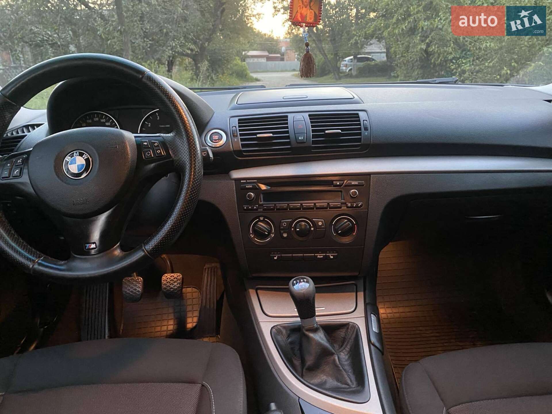 BMW 1 Series 2008 VIN WBAUE31040E170834 фото оголошення 8 з 12