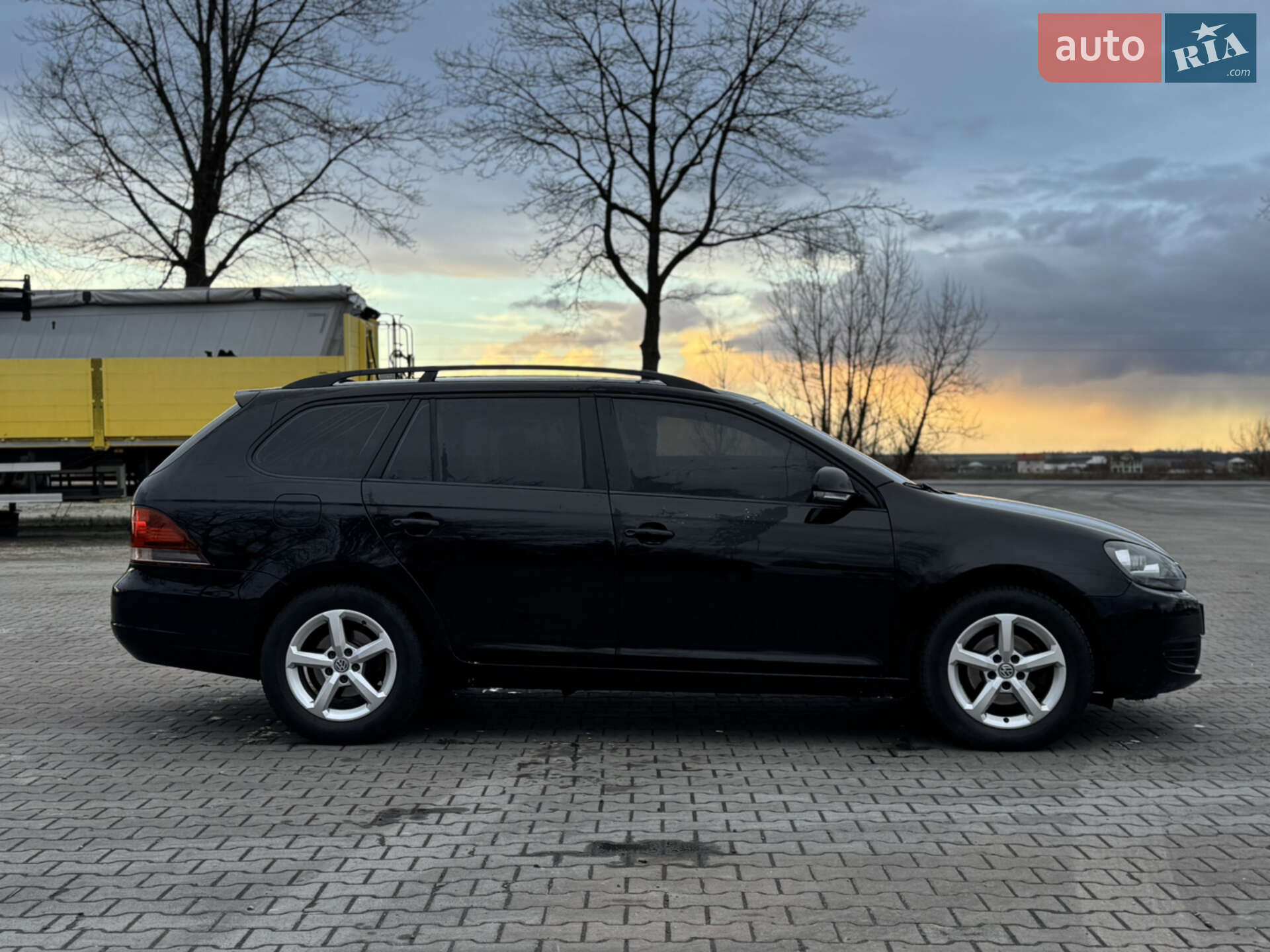 Volkswagen Golf 2011 VIN WVWZZZ1KZBM674510 фото оголошення 3 з 17