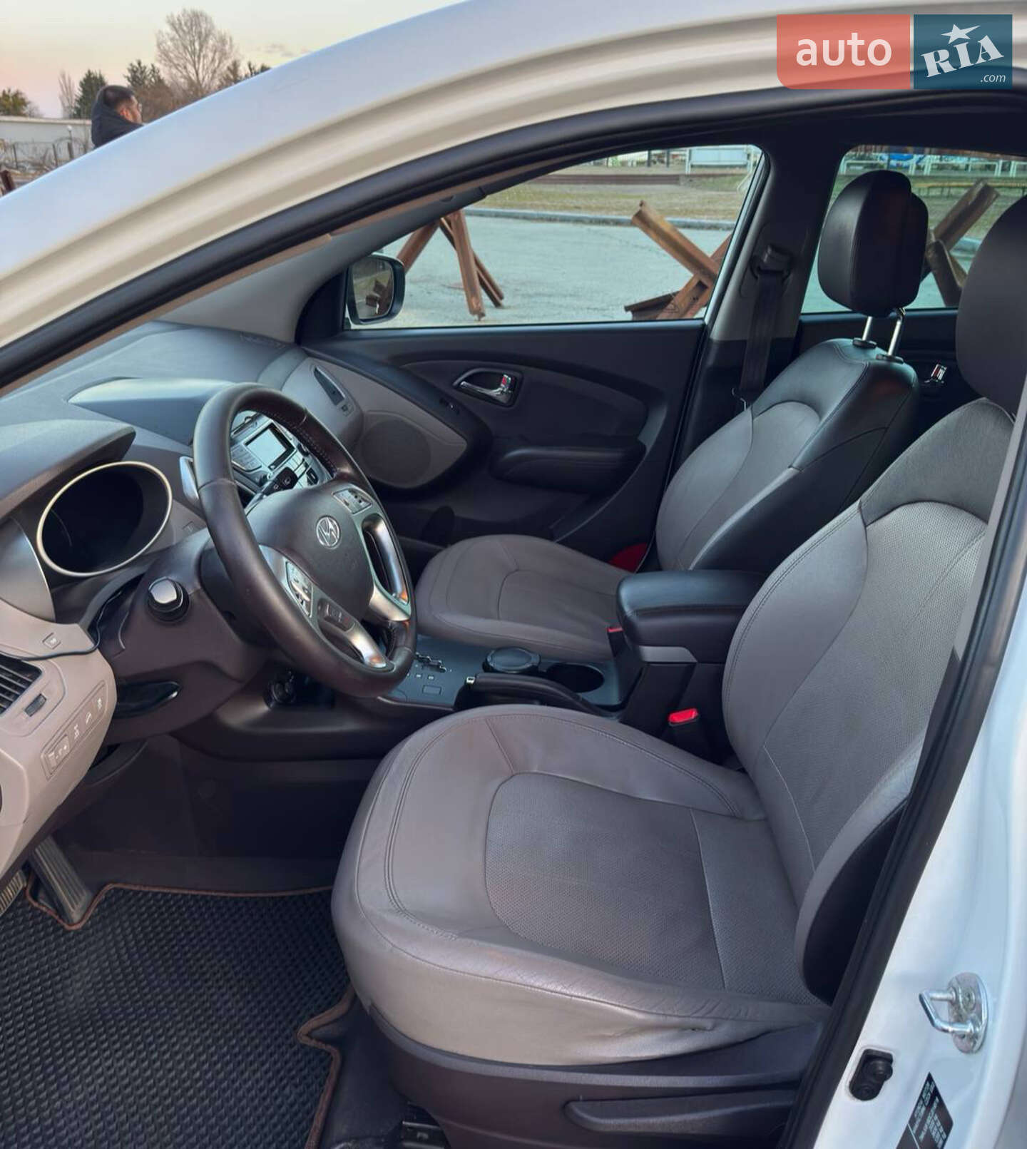 Hyundai ix35 2012 VIN TMAJU81BDCJ314516 фото оголошення 7 з 24