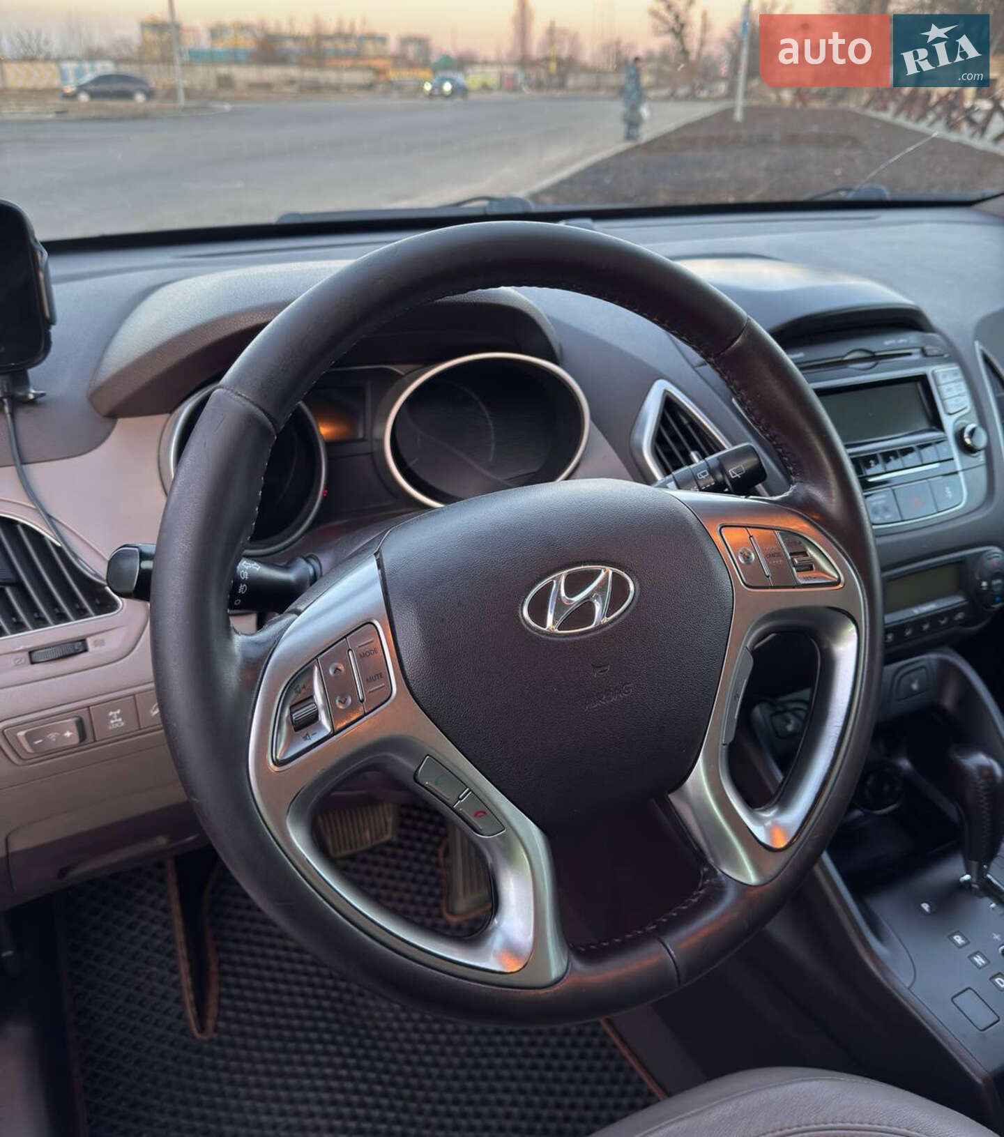 Hyundai ix35 2012 VIN TMAJU81BDCJ314516 фото оголошення 8 з 24