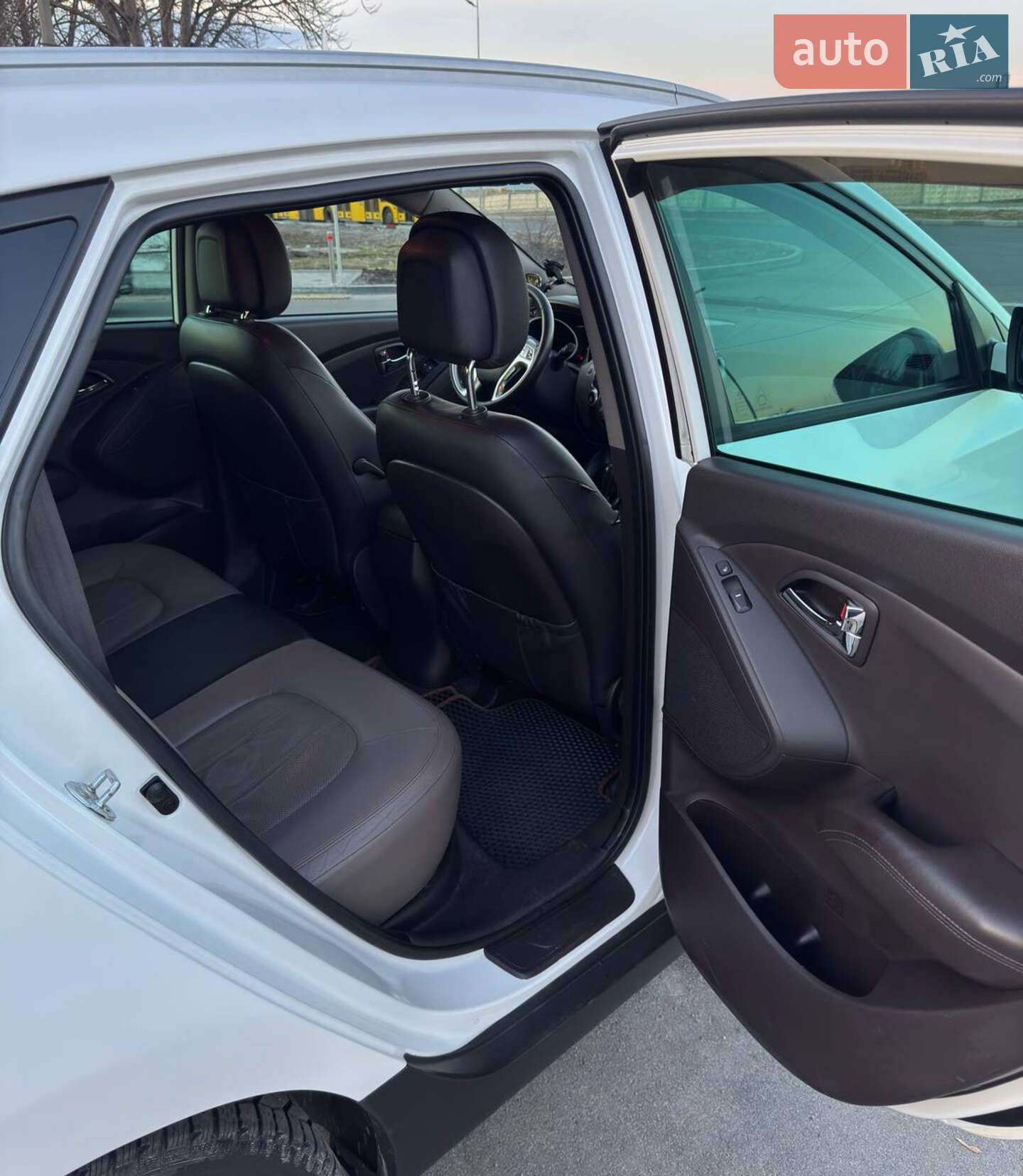 Hyundai ix35 2012 VIN TMAJU81BDCJ314516 фото оголошення 13 з 24
