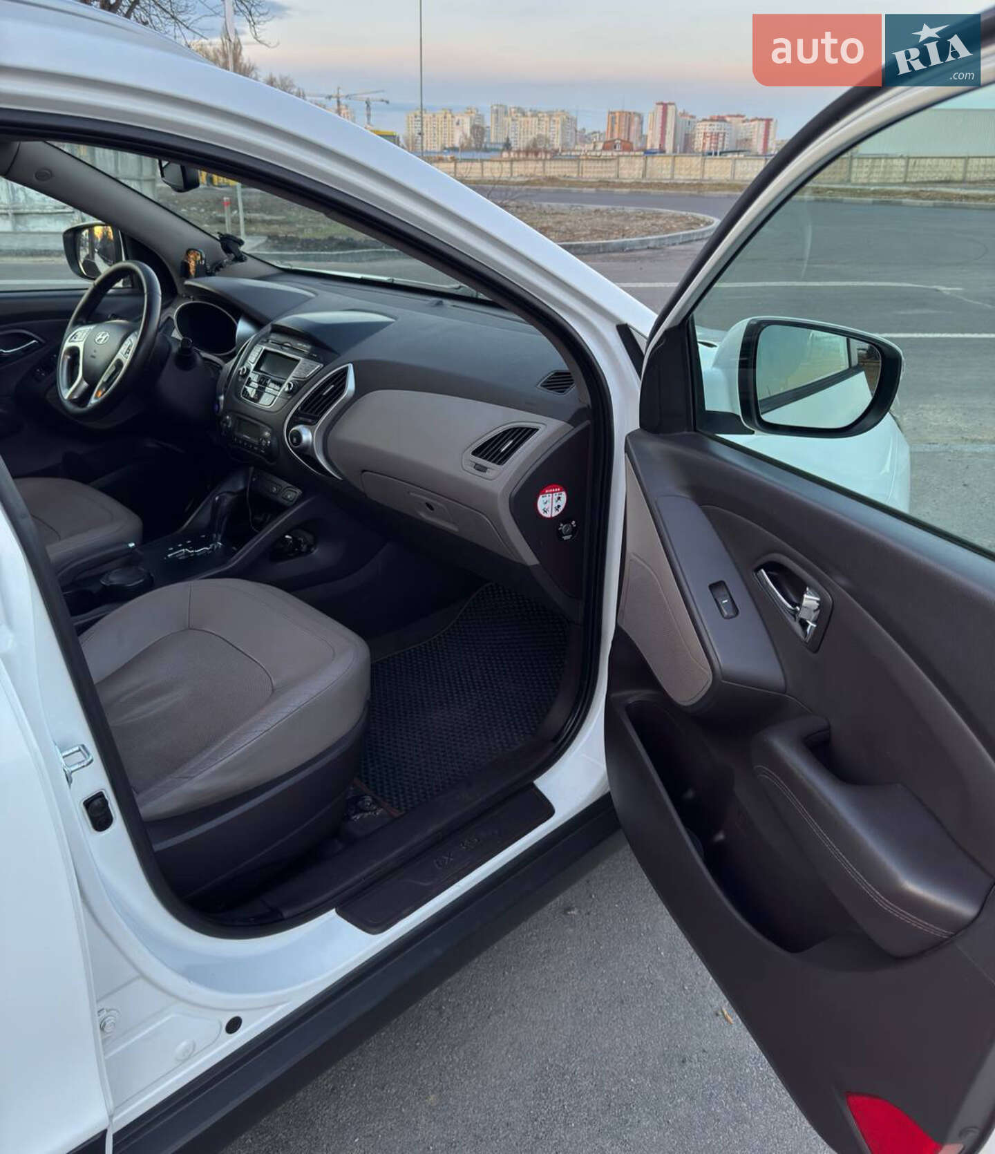 Hyundai ix35 2012 VIN TMAJU81BDCJ314516 фото оголошення 21 з 24
