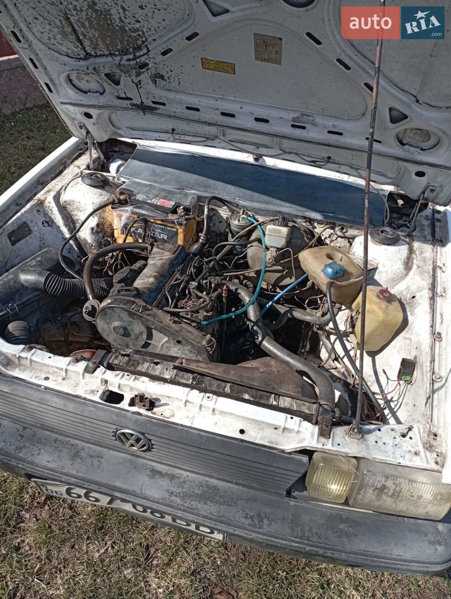 Volkswagen Passat 1987 VIN WVWZZZ33ZHE104519 фото оголошення 5 з 6