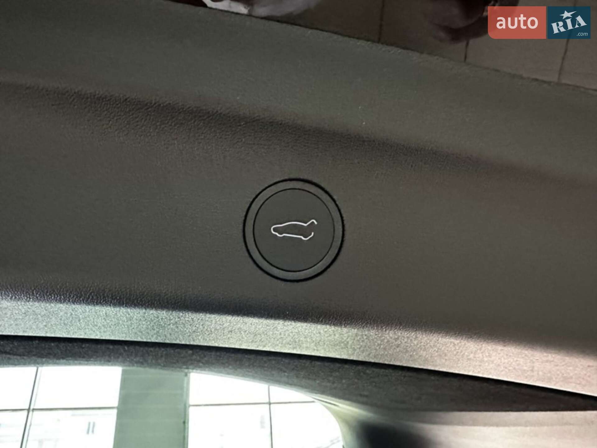 Tesla Model Y 2023 VIN XP7YGCEL1PB112383 фото оголошення 16 з 20