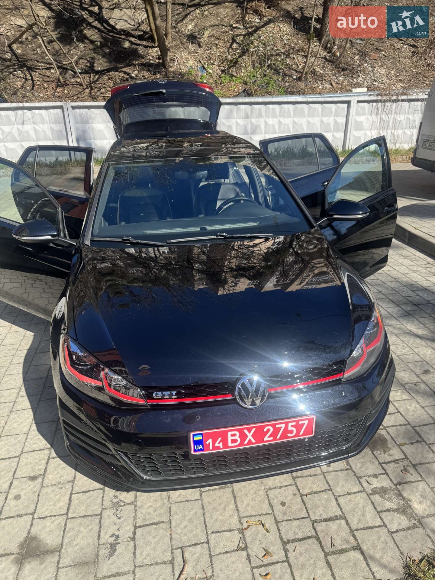 Volkswagen Golf GTI 2018 VIN 3VW447AU4JM295454 фото оголошення 34 з 35