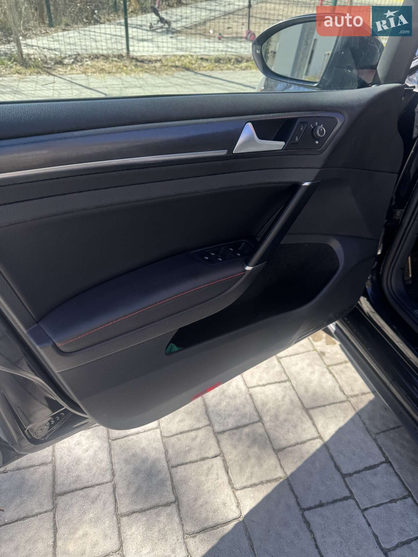 Volkswagen Golf GTI 2018 VIN 3VW447AU4JM295454 фото оголошення 21 з 35
