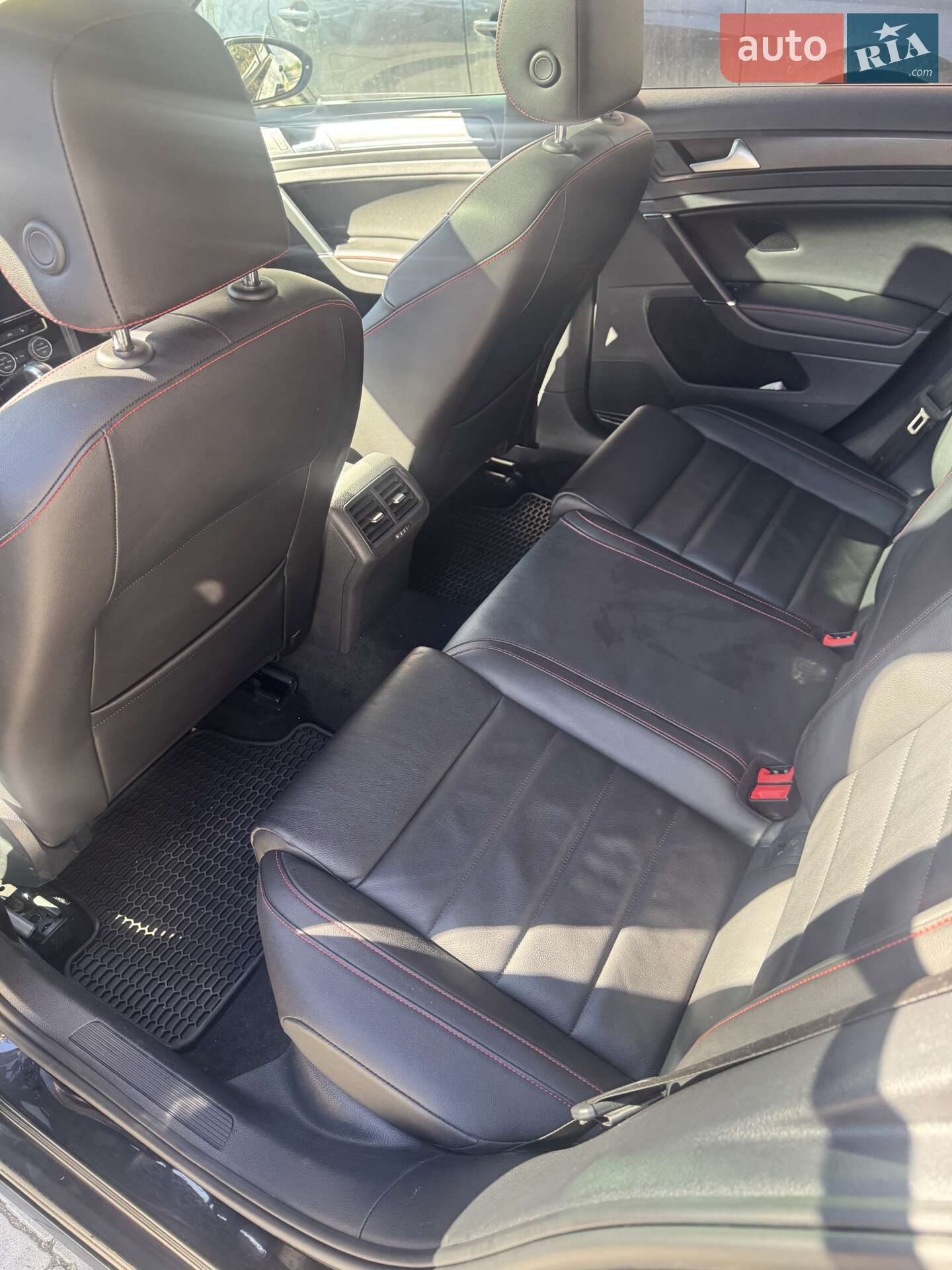 Volkswagen Golf GTI 2018 VIN 3VW447AU4JM295454 фото оголошення 25 з 35