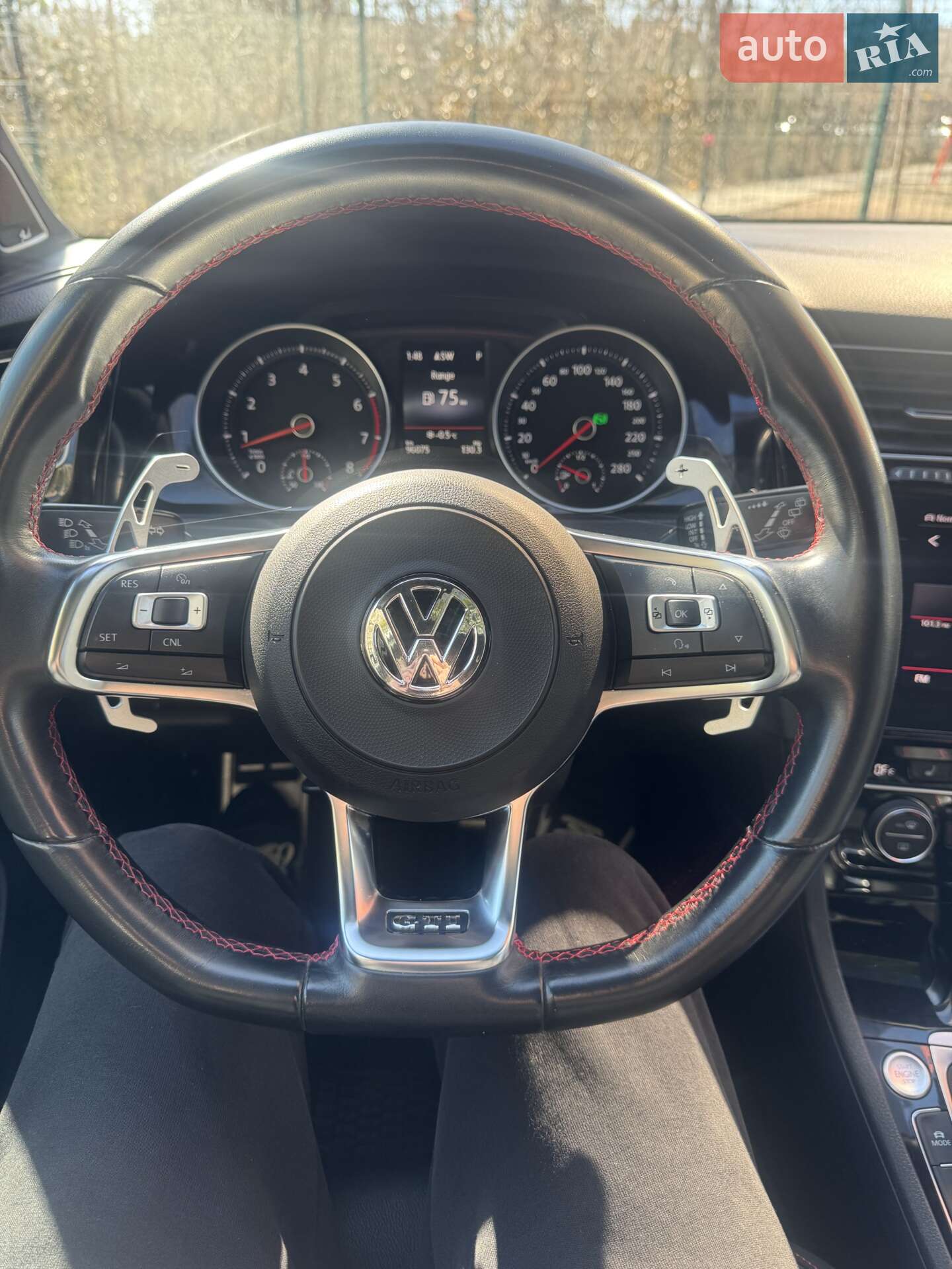 Volkswagen Golf GTI 2018 VIN 3VW447AU4JM295454 фото оголошення 30 з 35
