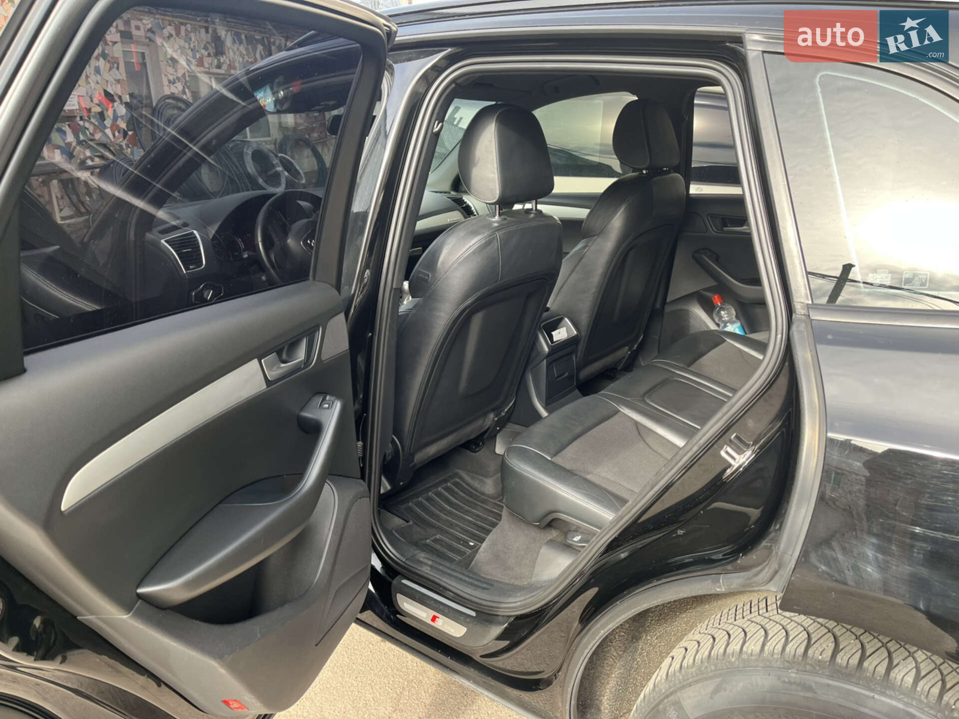 Audi Q5 2011 VIN WAUZZZ8R6CA003579 фото оголошення 18 з 32