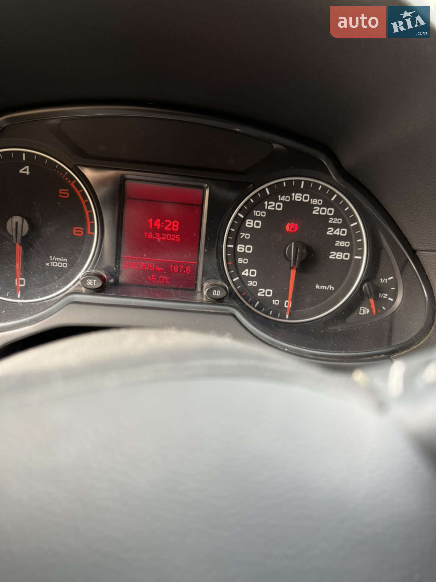 Audi Q5 2011 VIN WAUZZZ8R6CA003579 фото оголошення 15 з 32