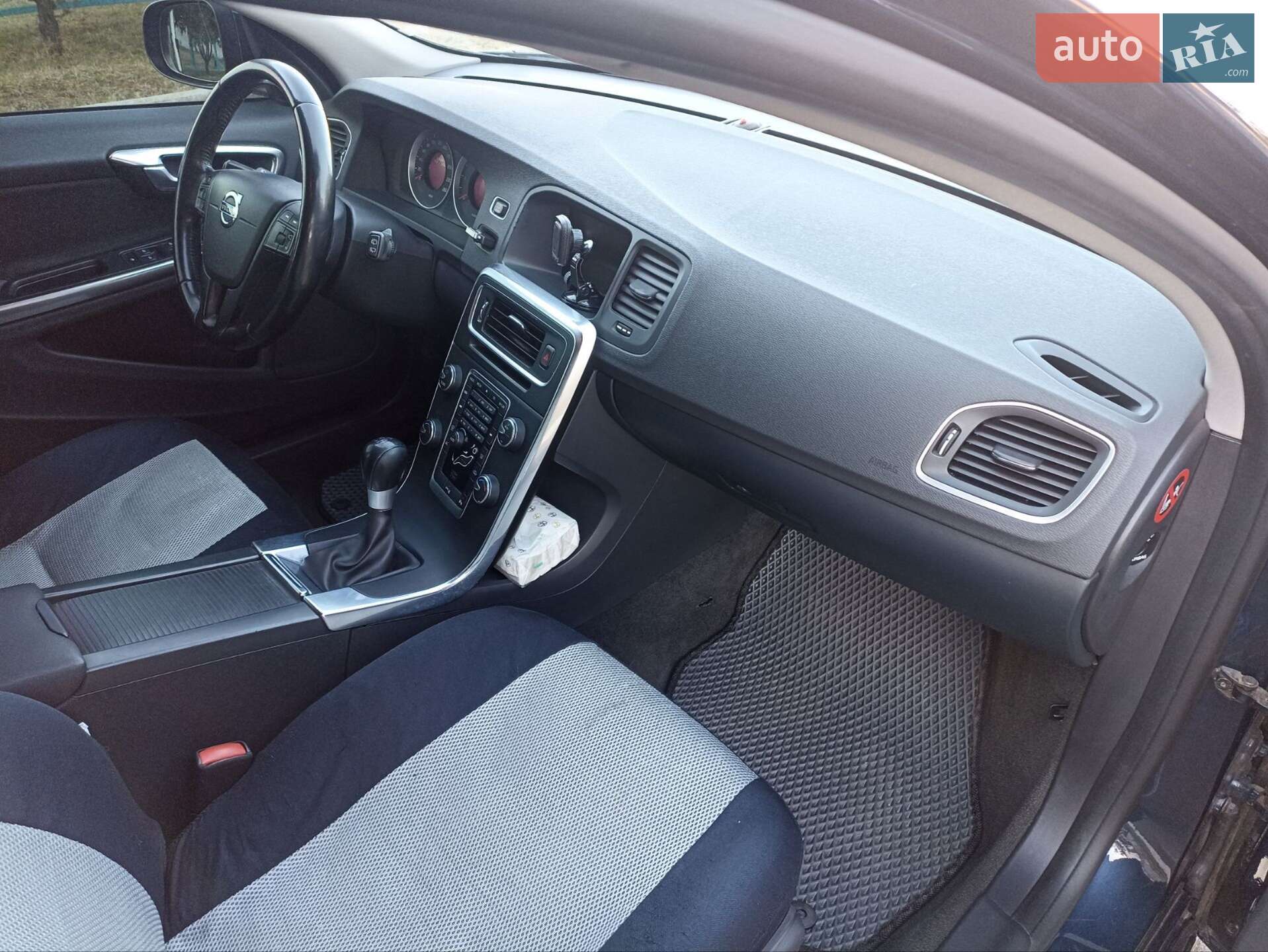 Volvo V60 2012 VIN YV1FW88A1C1058997 фото оголошення 5 з 9