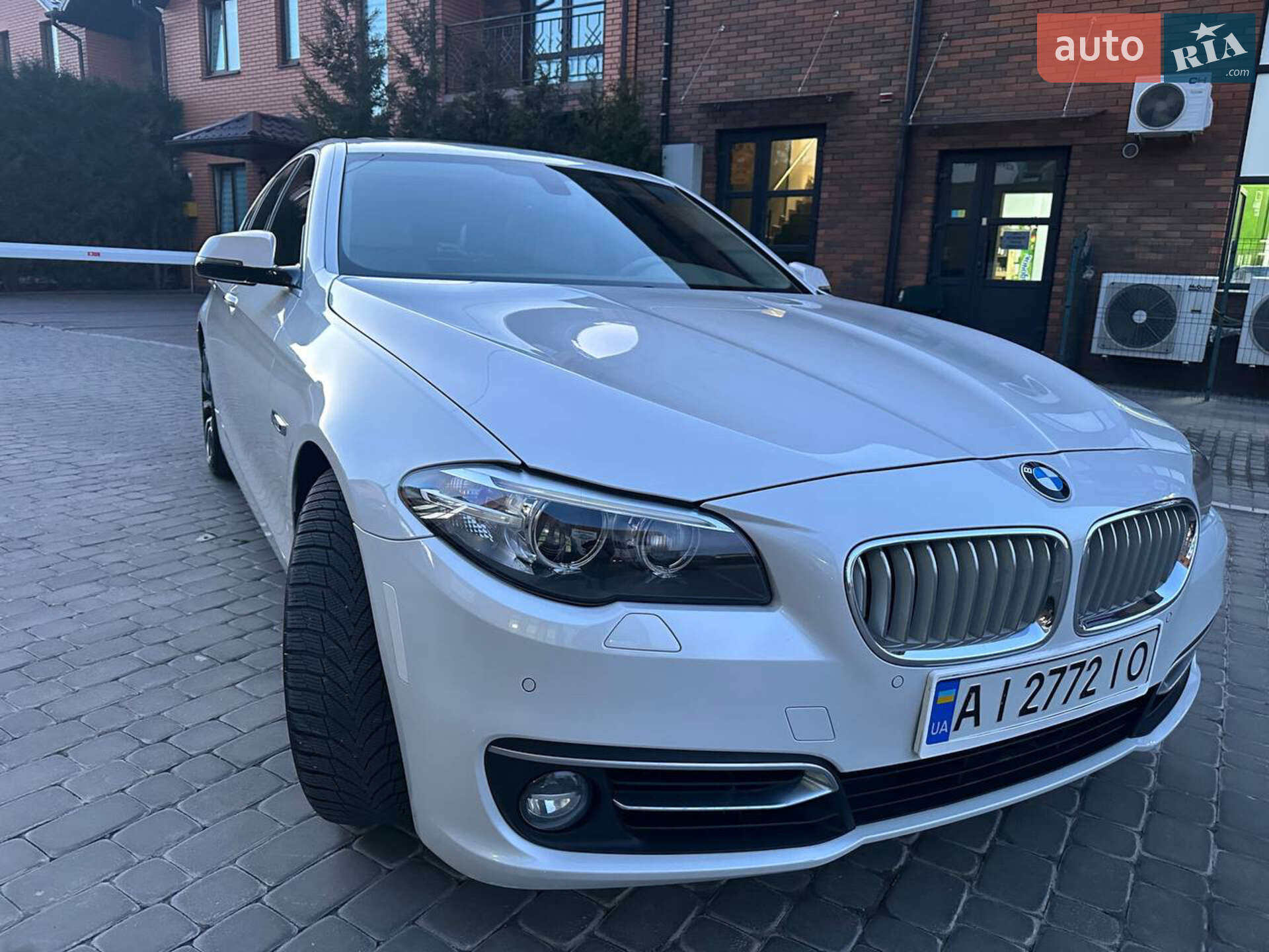 BMW 5 Series 2013 VIN WBAXA5C55ED001805 фото оголошення 3 з 24