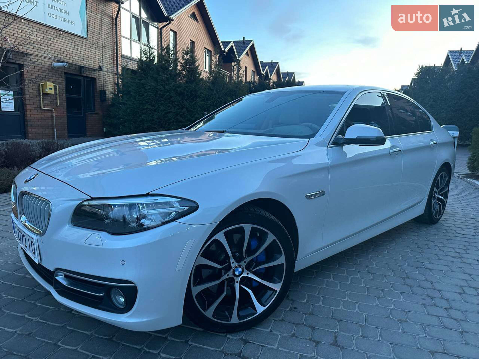 BMW 5 Series 2013 VIN WBAXA5C55ED001805 фото оголошення 2 з 24