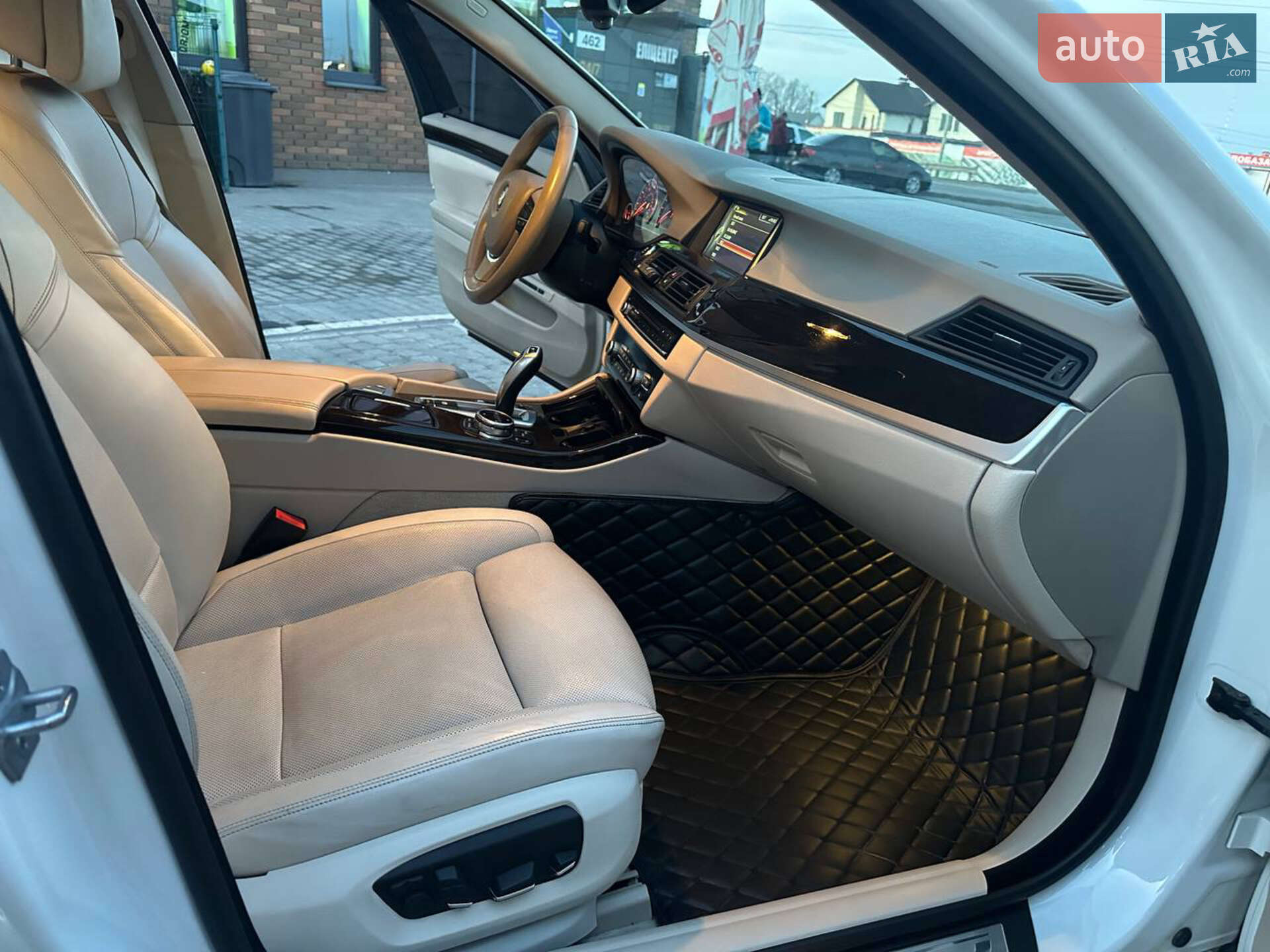 BMW 5 Series 2013 VIN WBAXA5C55ED001805 фото оголошення 14 з 24