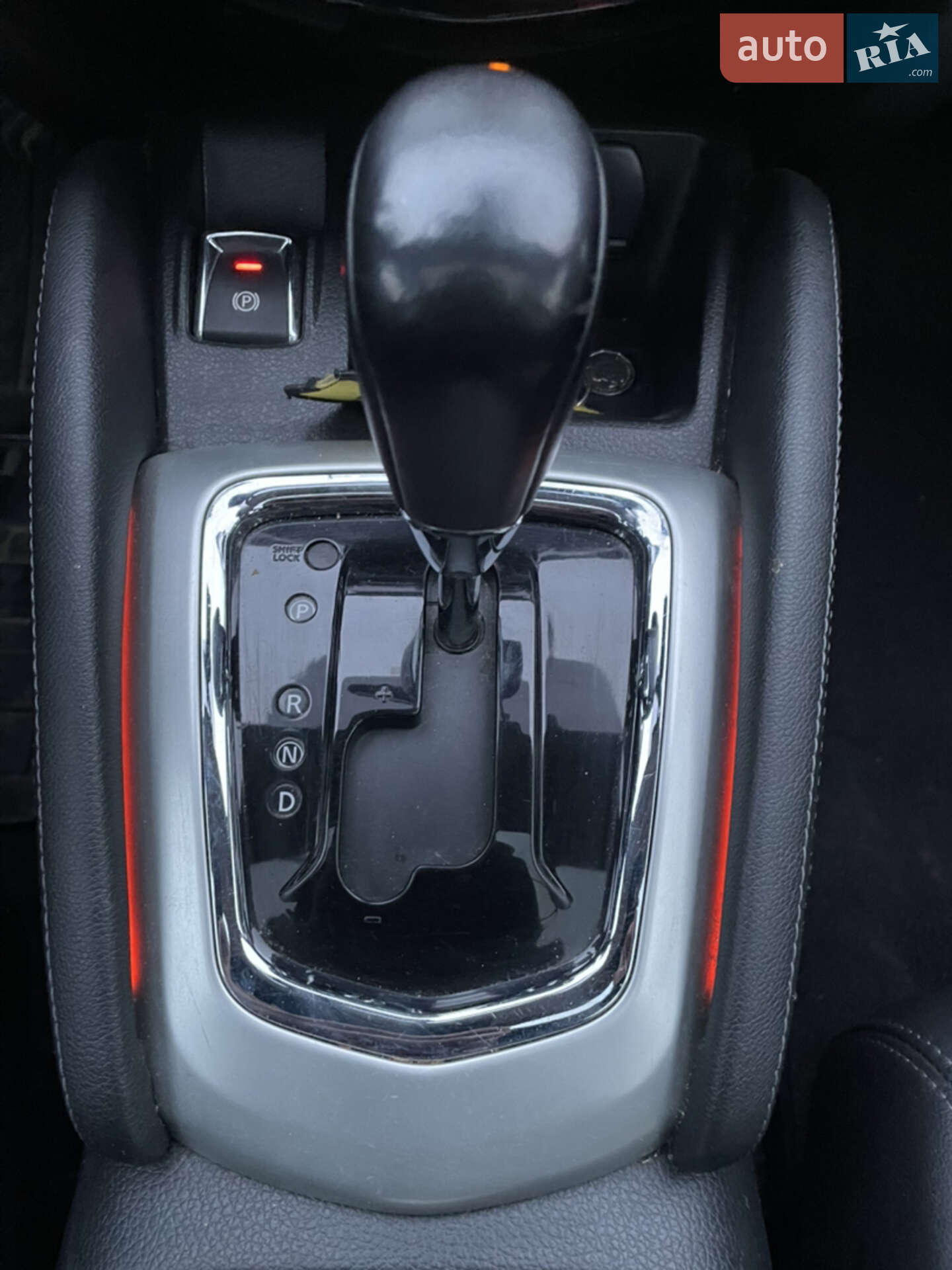 Nissan Qashqai 2015 VIN SJNFDAJ11U1302506 фото оголошення 8 з 11