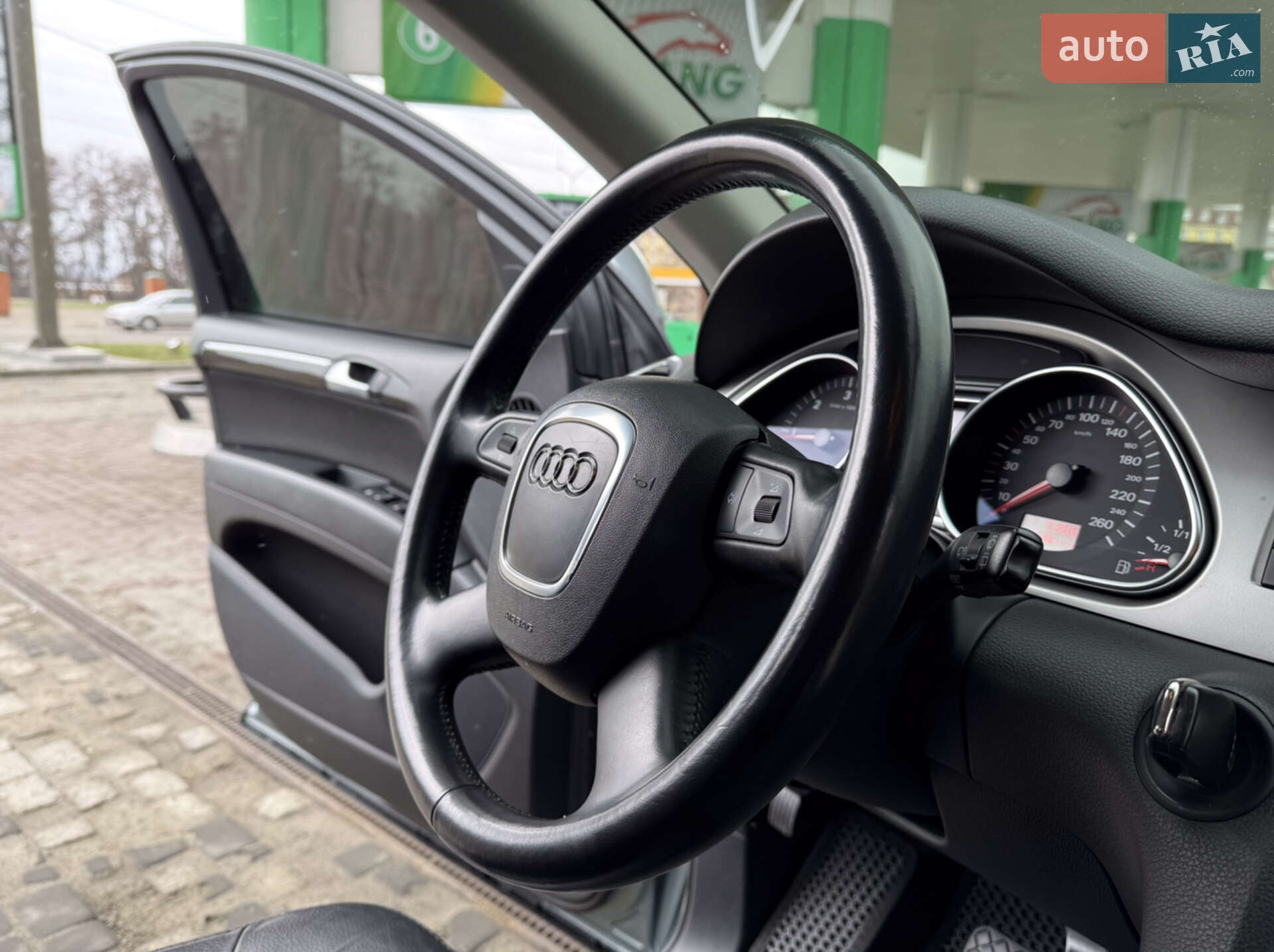 Audi Q7 2006 VIN WAUZZZ4L270029182 фото оголошення 17 з 41