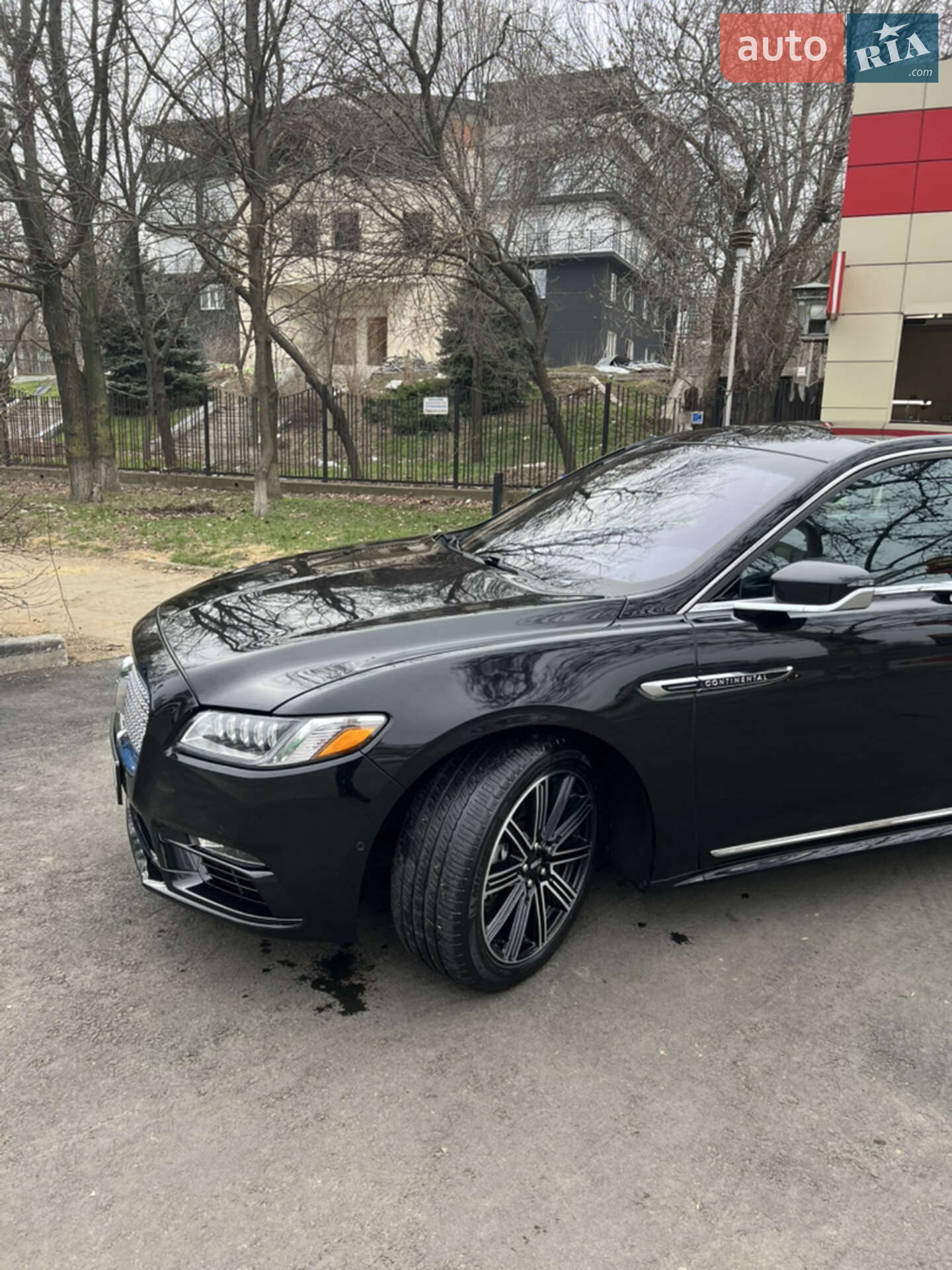 Lincoln Continental 2020 VIN 1LN6L9RP3L5606479 фото оголошення 3 з 26