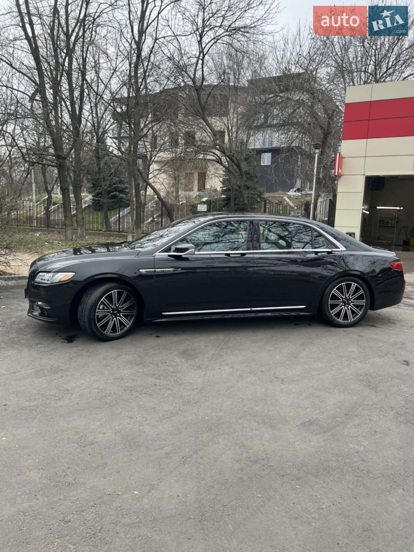 Lincoln Continental 2020 VIN 1LN6L9RP3L5606479 фото оголошення 4 з 26