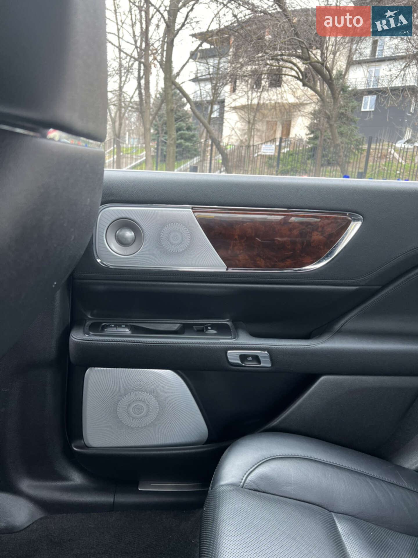 Lincoln Continental 2020 VIN 1LN6L9RP3L5606479 фото оголошення 20 з 26