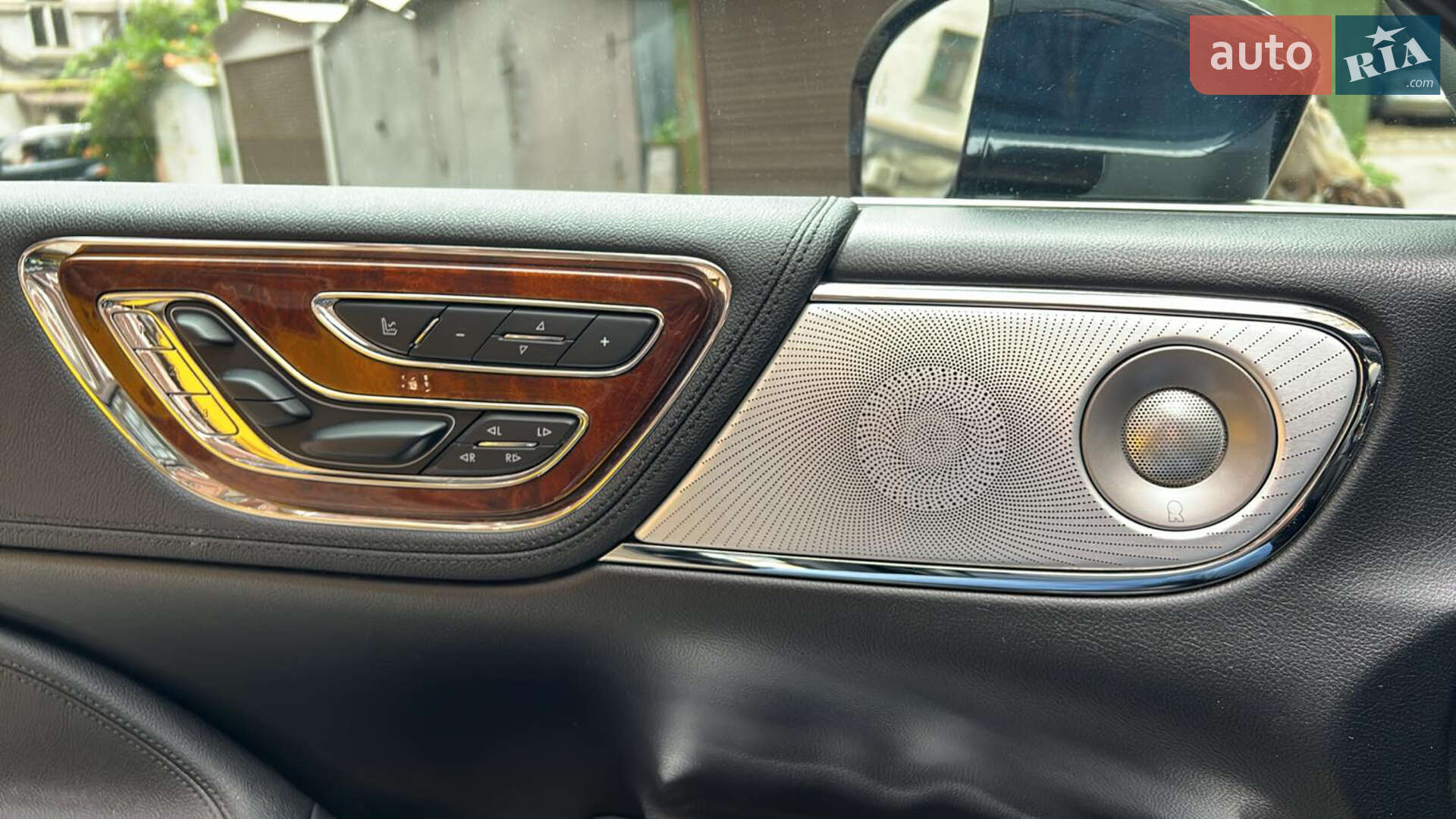 Lincoln Continental 2020 VIN 1LN6L9RP3L5606479 фото оголошення 24 з 26
