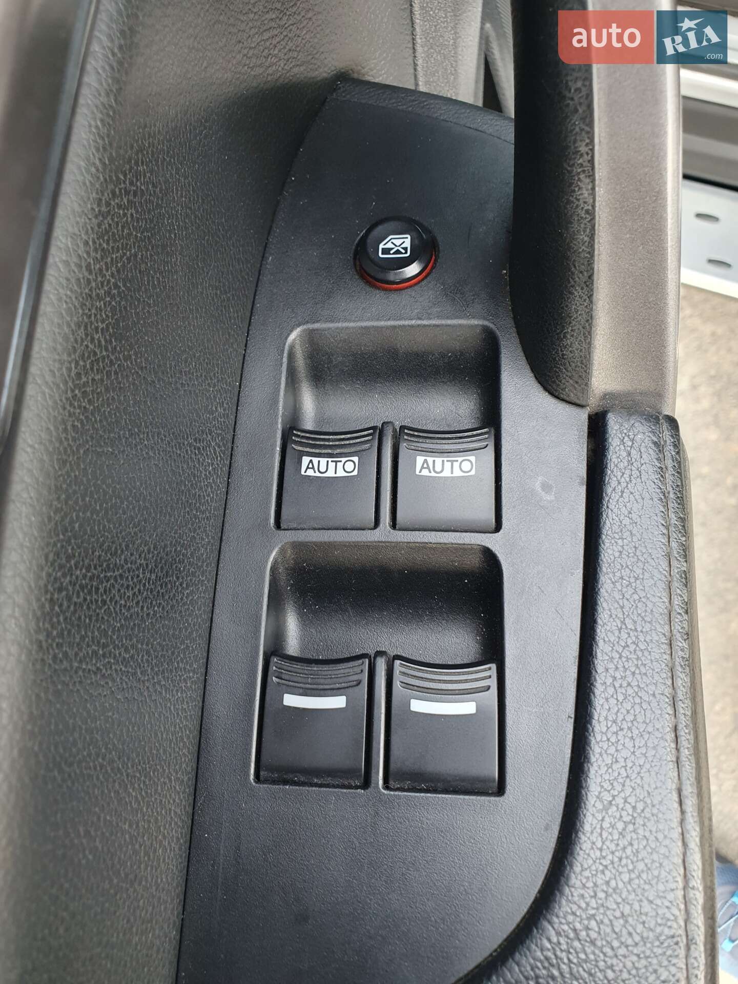 Acura MDX 2008 VIN 2HNYD28878H537768 фото оголошення 15 з 25
