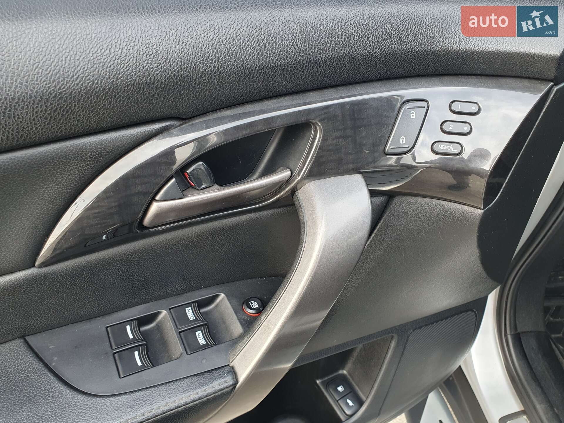 Acura MDX 2008 VIN 2HNYD28878H537768 фото оголошення 16 з 25