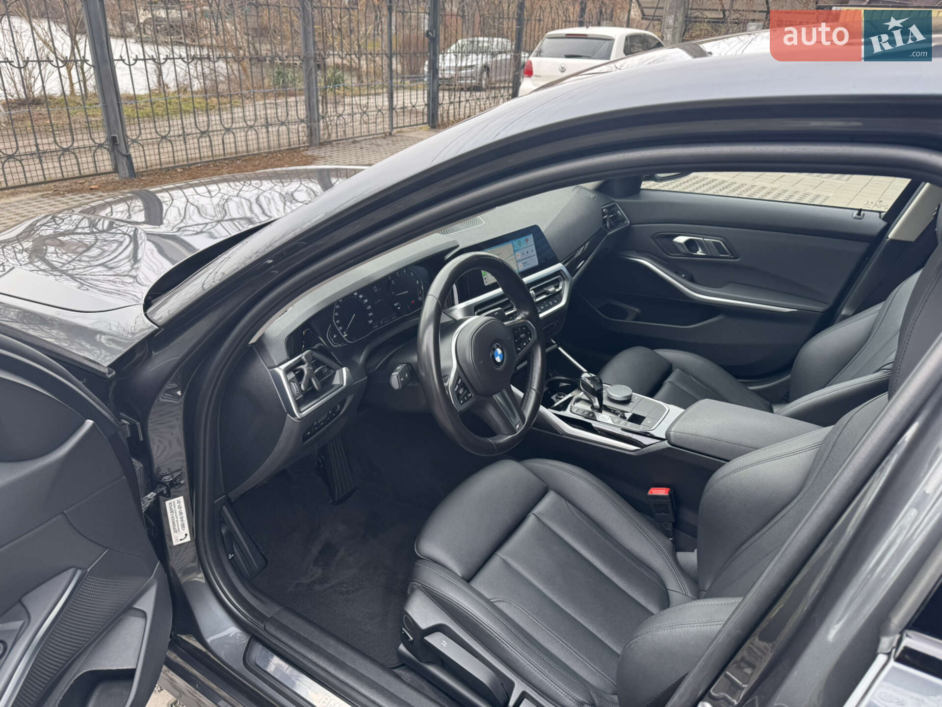 BMW 3 Series 2021 VIN WBA5F31060FK94082 фото оголошення 4 з 14