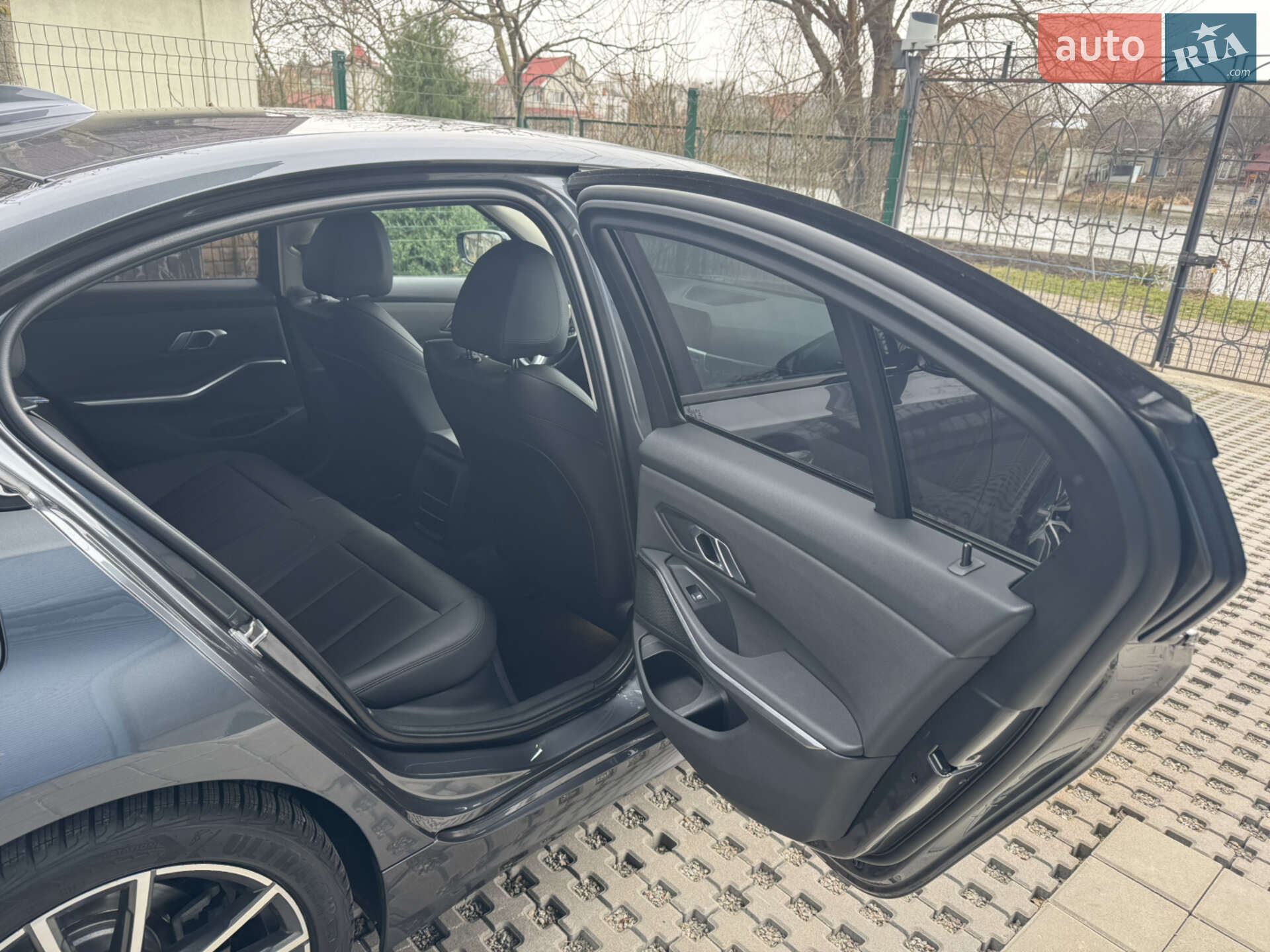 BMW 3 Series 2021 VIN WBA5F31060FK94082 фото оголошення 7 з 14