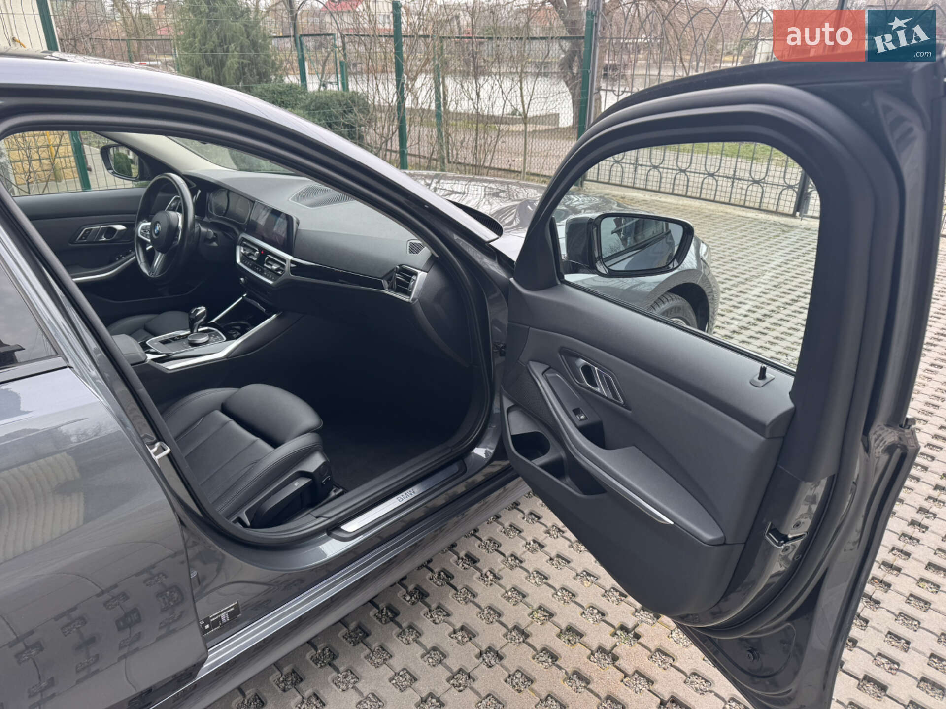 BMW 3 Series 2021 VIN WBA5F31060FK94082 фото оголошення 9 з 14