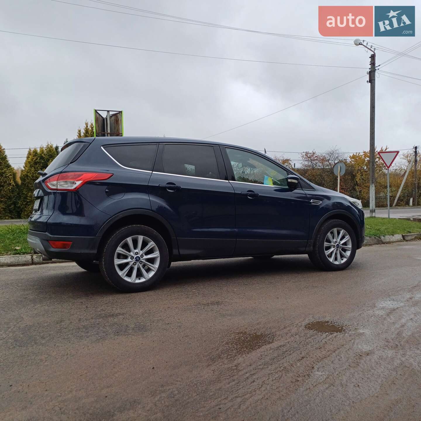 Ford Kuga 2015 VIN WF0AXXWPMAFE79264 фото оголошення 3 з 19